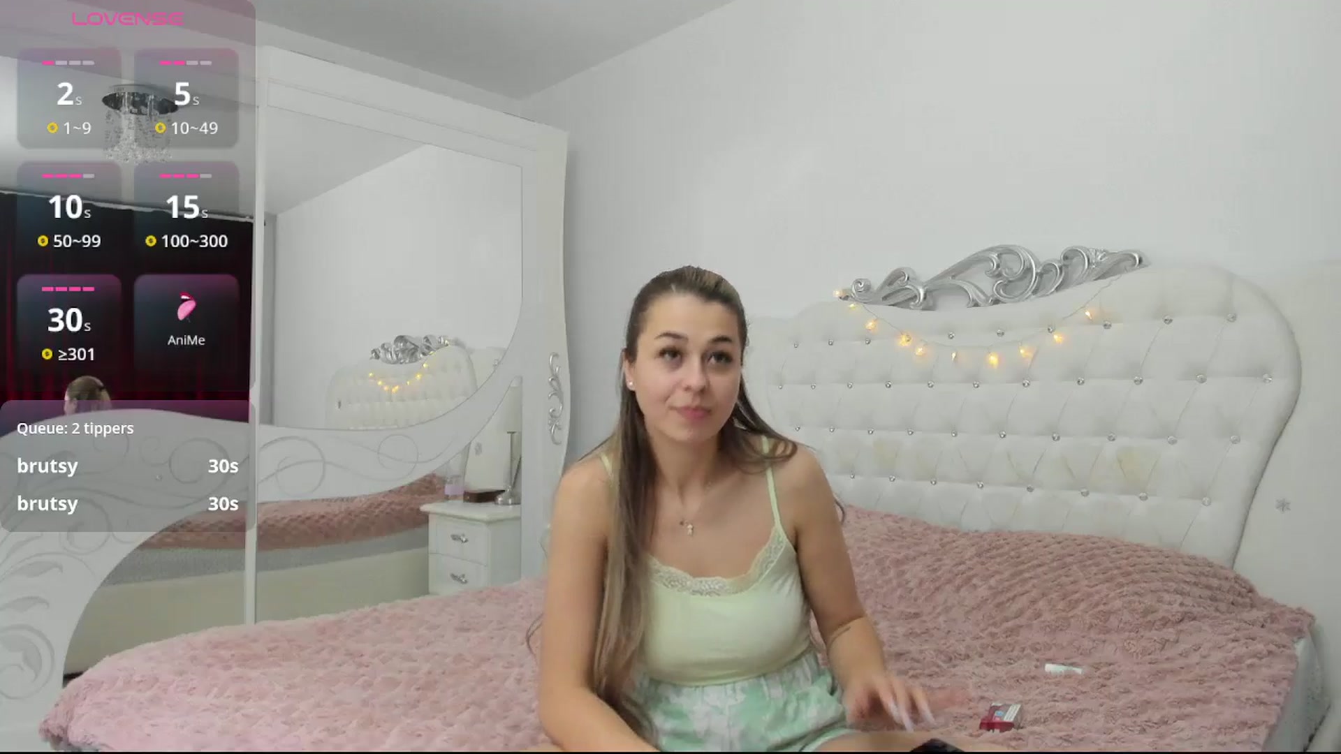 Gallery image thumbnail from Yennefer07's myfreecams stream on, 12/12/2024, 21:53 image 8 of 20