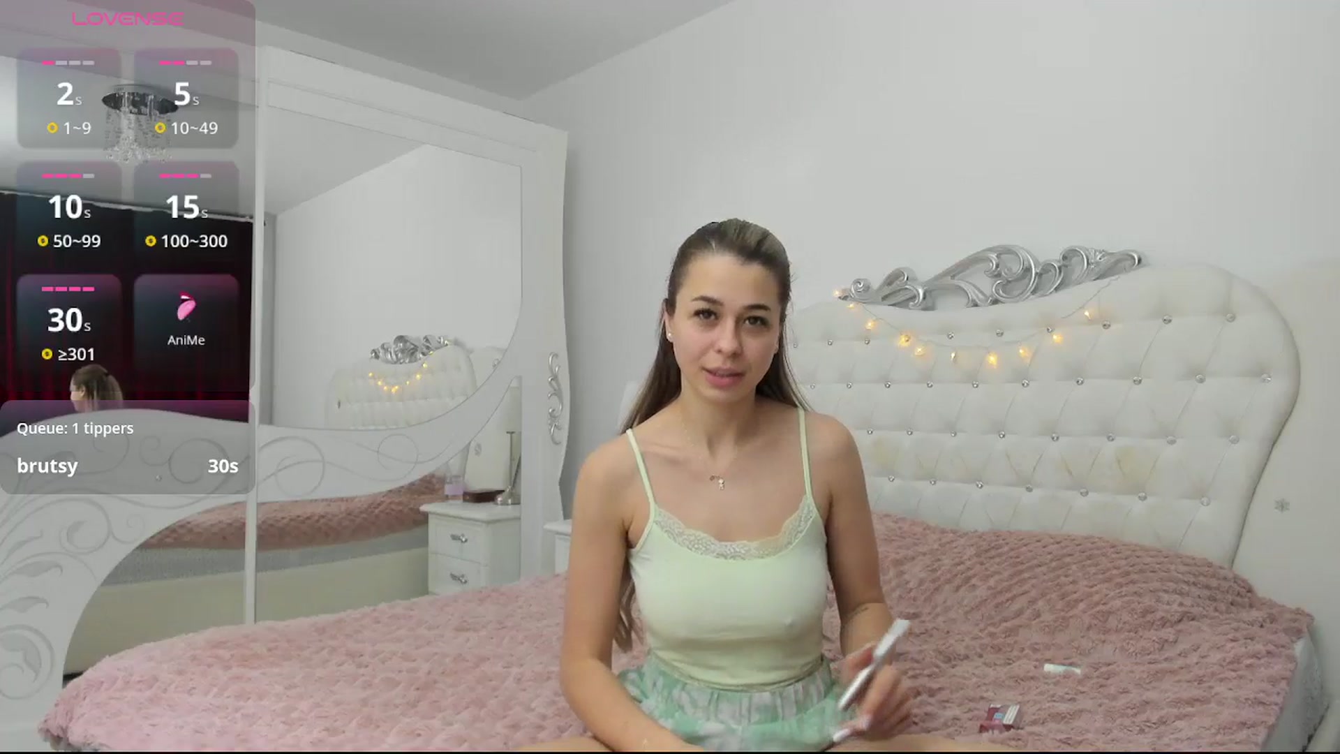 Gallery image thumbnail from Yennefer07's myfreecams stream on, 12/12/2024, 21:53 image 7 of 20