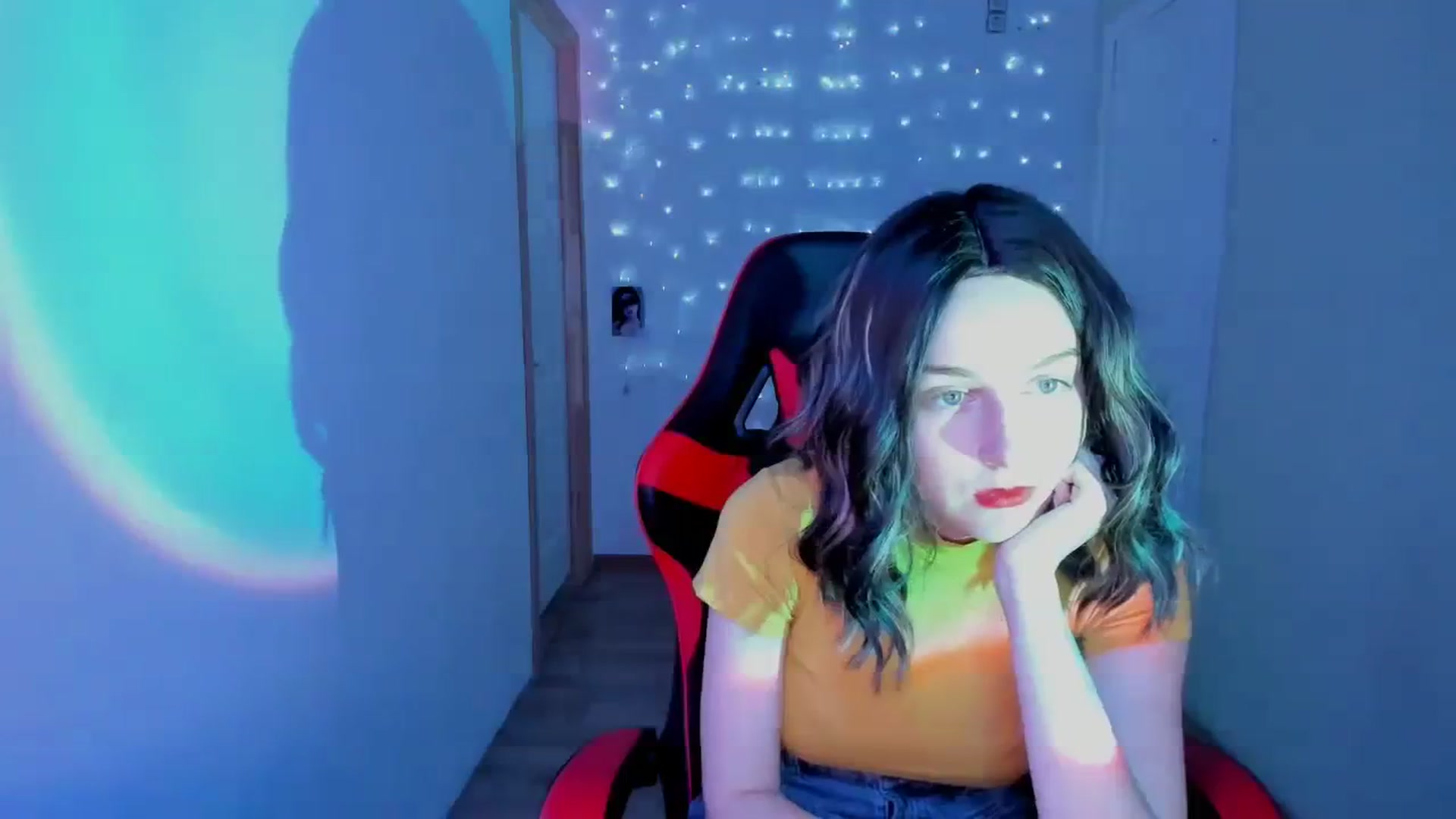 Gallery image thumbnail from Yennefer_71's myfreecams stream on, 09/25/2023, 12:12 image 12 of 20