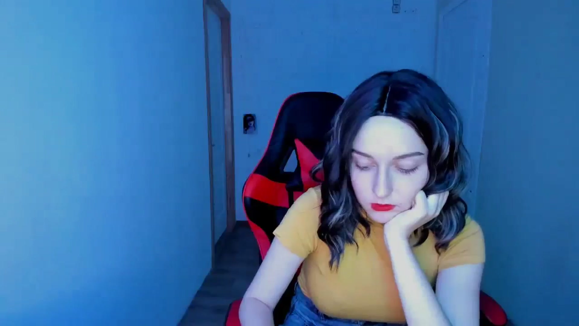 Gallery image thumbnail from Yennefer_71's myfreecams stream on, 09/25/2023, 12:12 image 5 of 20