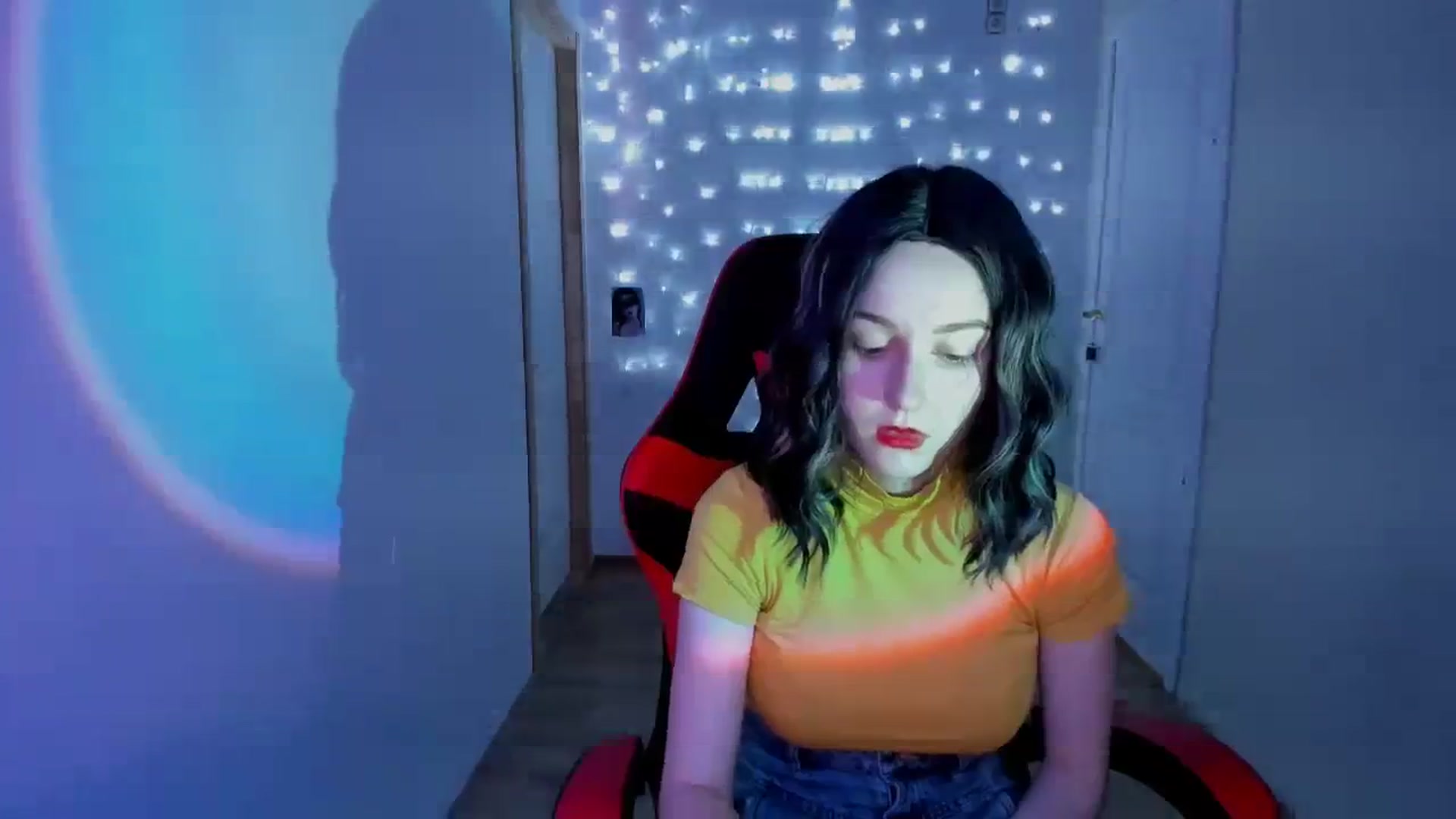 Gallery image thumbnail from Yennefer_71's myfreecams stream on, 09/25/2023, 12:12 image 9 of 20