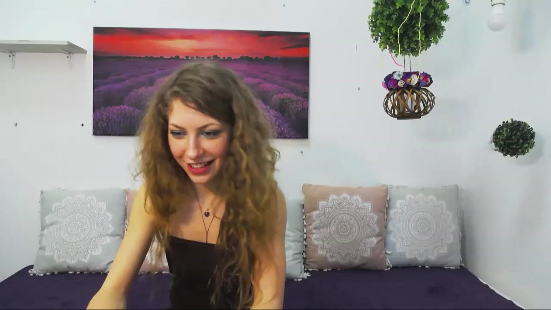 Gallery image thumbnail from YenniferSky's myfreecams stream on, 03/01/2023, 16:09 image 5 of 20