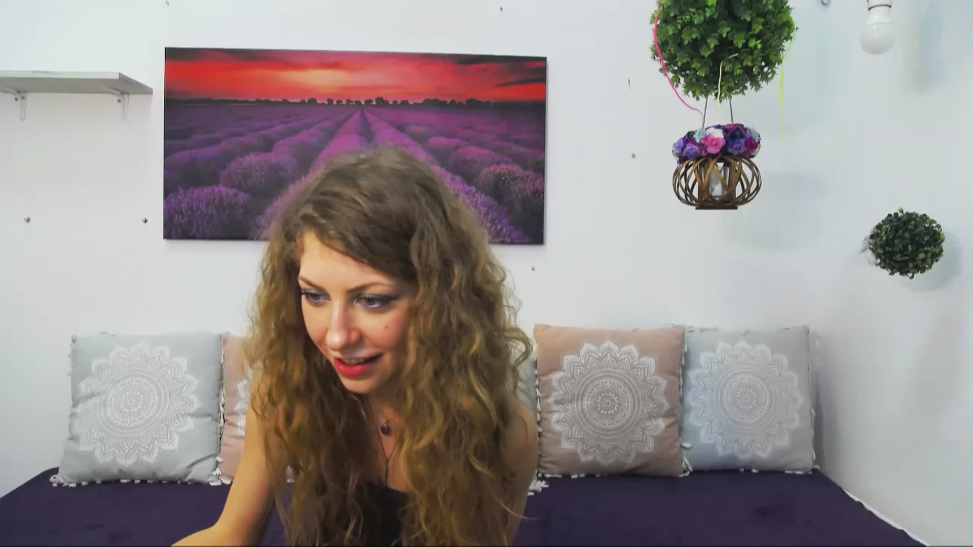 Gallery image thumbnail from YenniferSky's myfreecams stream on, 03/01/2023, 16:09 image 10 of 20