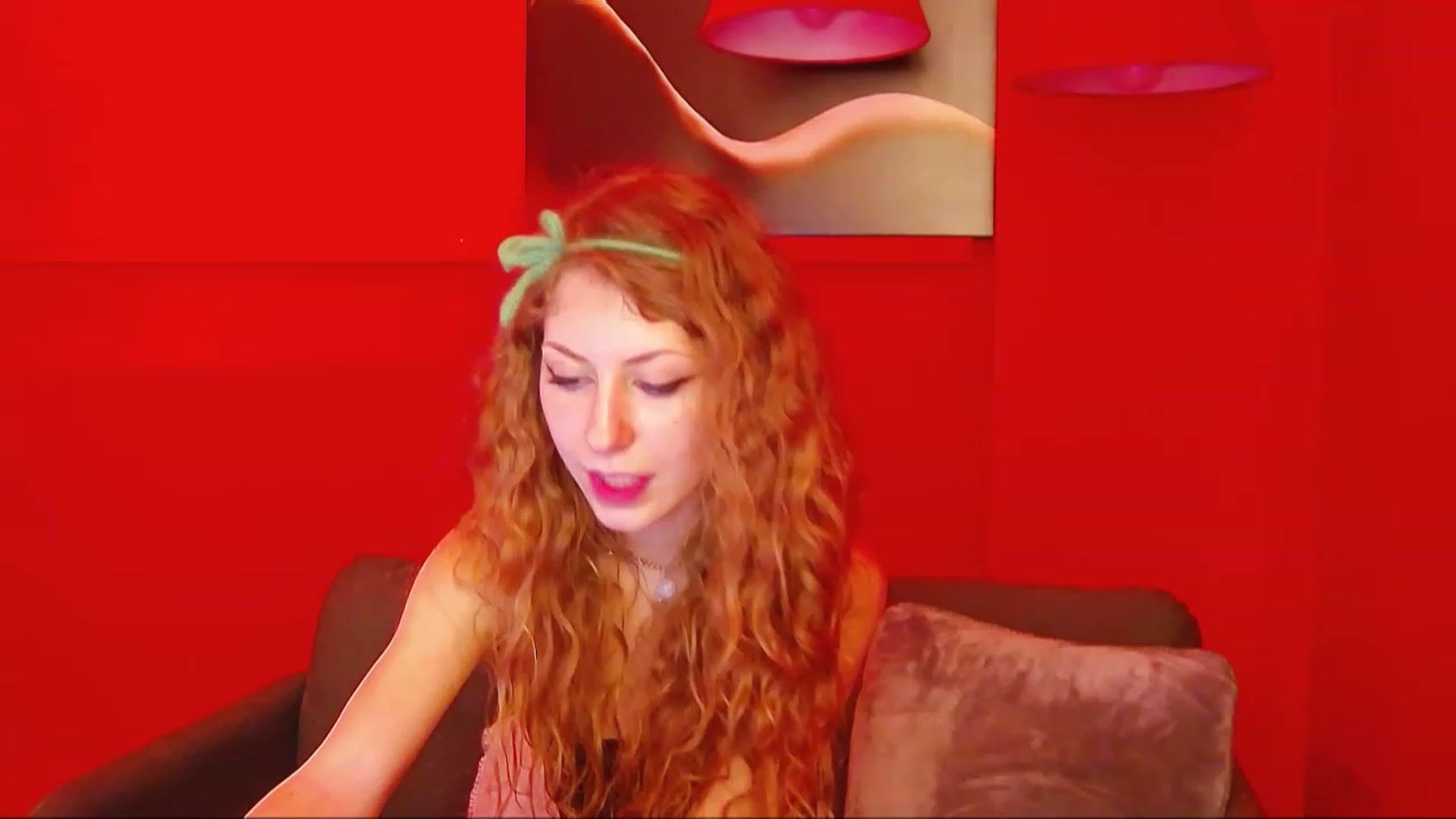 Gallery image thumbnail from YenniferSky's myfreecams stream on, 03/09/2023, 19:37 image 18 of 20