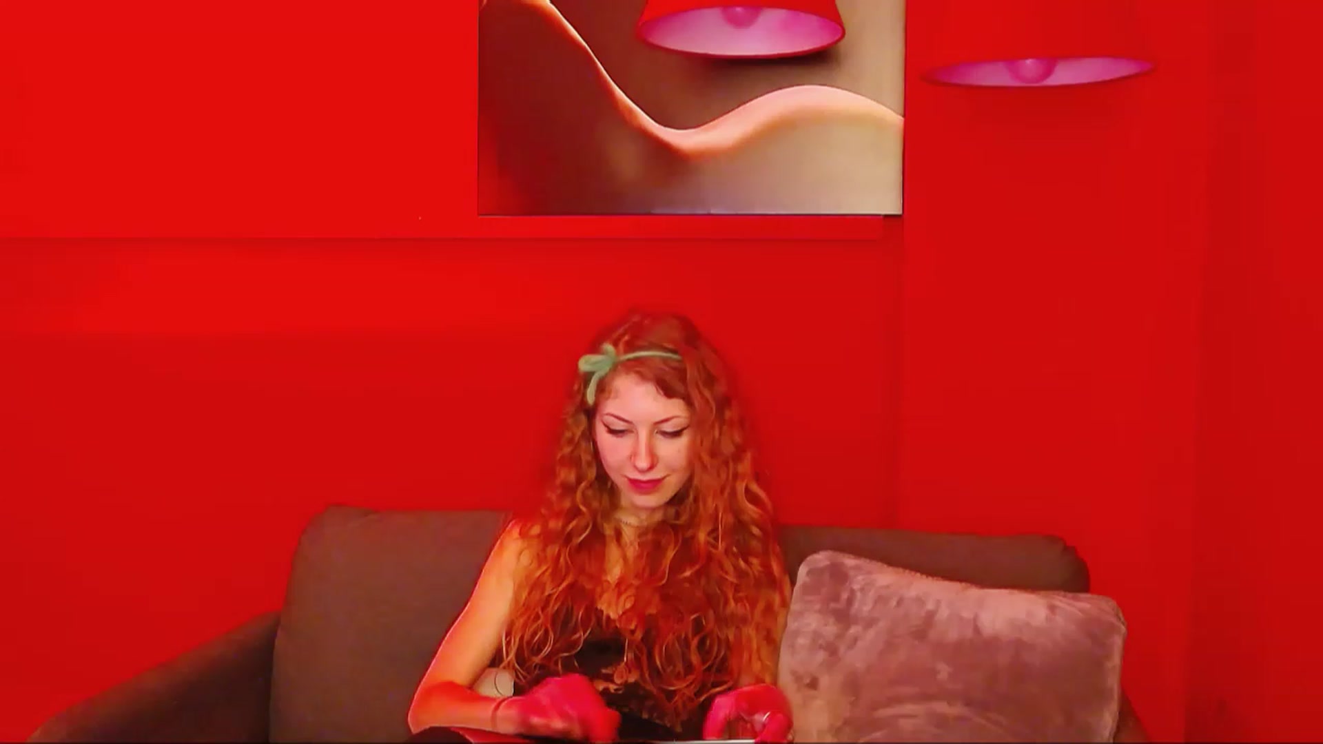 Gallery image thumbnail from YenniferSky's myfreecams stream on, 03/09/2023, 19:37 image 8 of 20