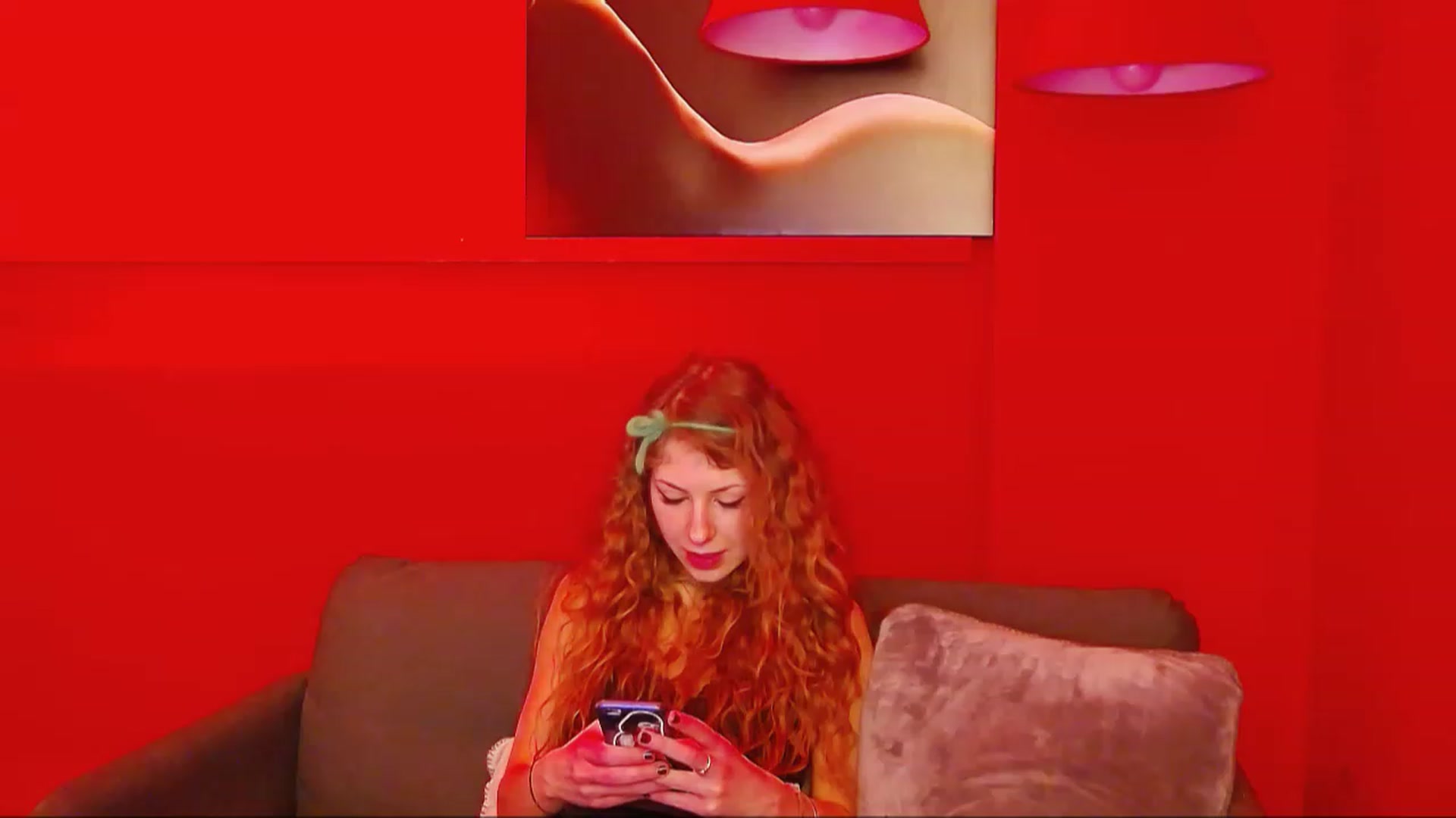 Gallery image thumbnail from YenniferSky's myfreecams stream on, 03/09/2023, 19:37 image 10 of 20