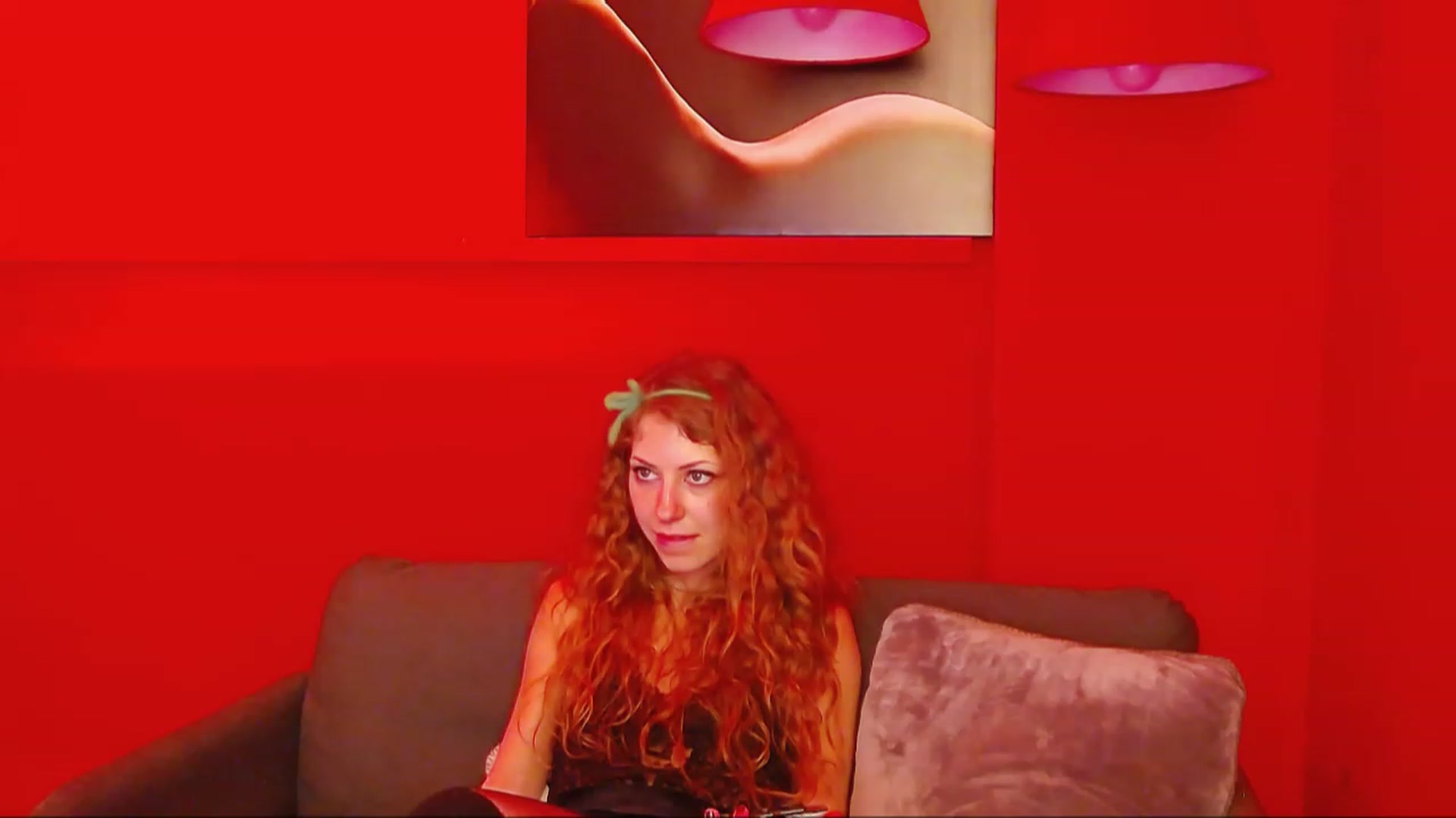 Gallery image thumbnail from YenniferSky's myfreecams stream on, 03/09/2023, 19:37 image 5 of 20