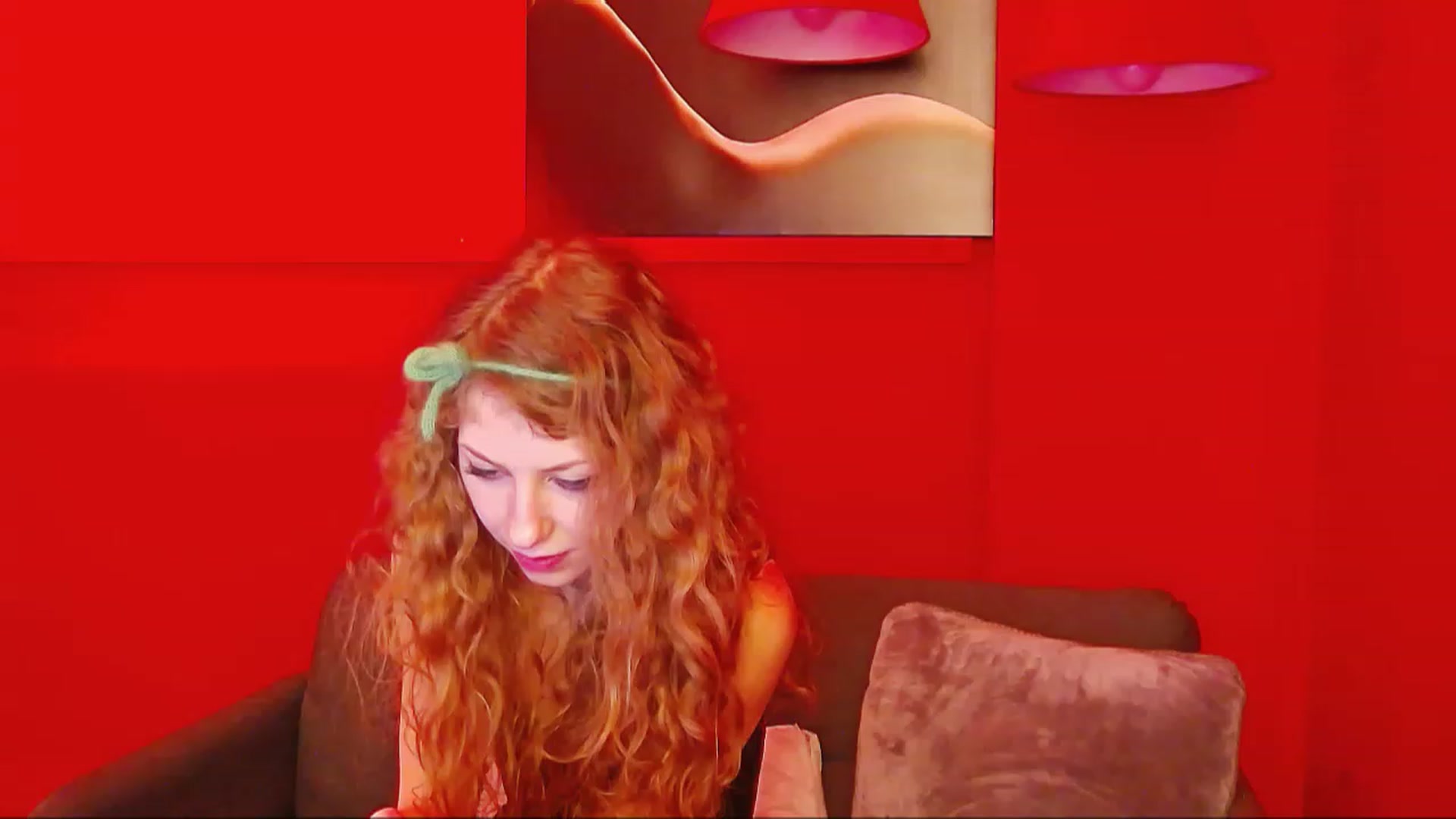 Gallery image thumbnail from YenniferSky's myfreecams stream on, 03/09/2023, 19:37 image 11 of 20