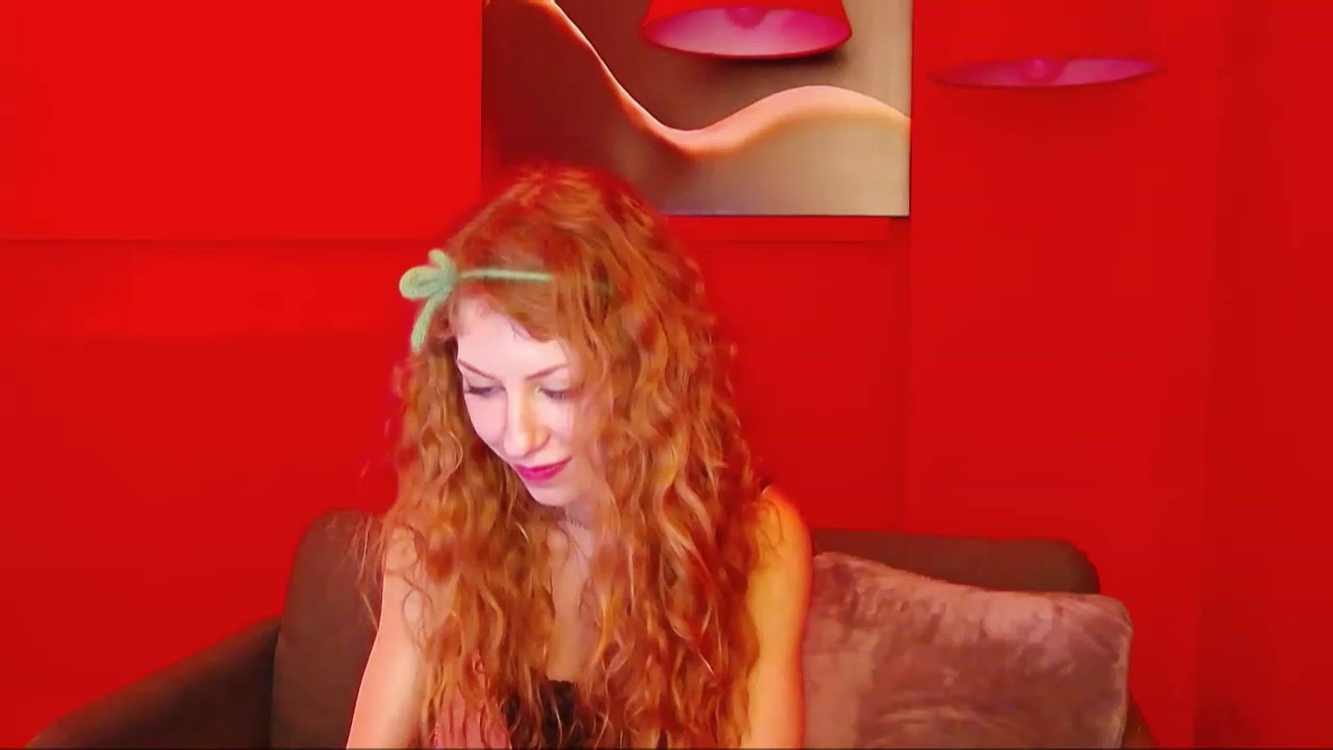 Gallery image thumbnail from YenniferSky's myfreecams stream on, 03/09/2023, 19:37 image 17 of 20