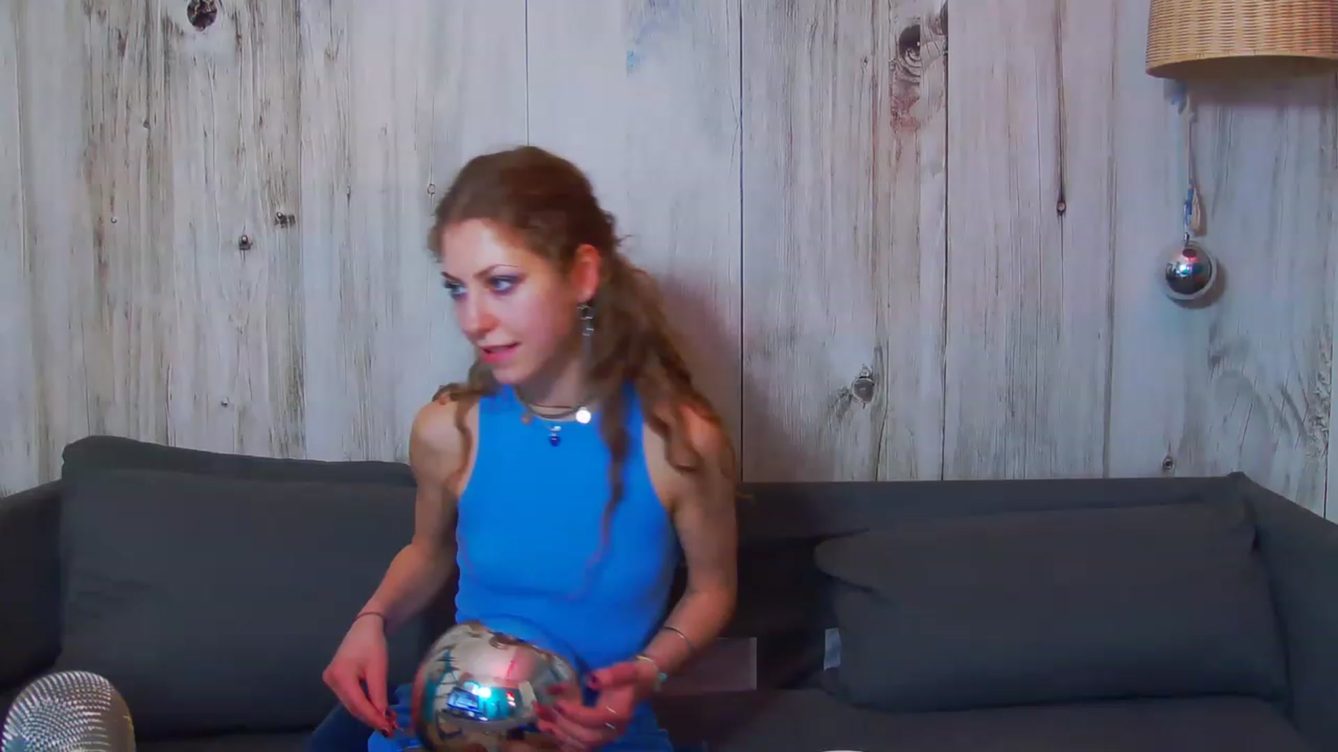 Gallery image thumbnail from YenniferSky's myfreecams stream on, 03/12/2023, 18:20 image 18 of 20