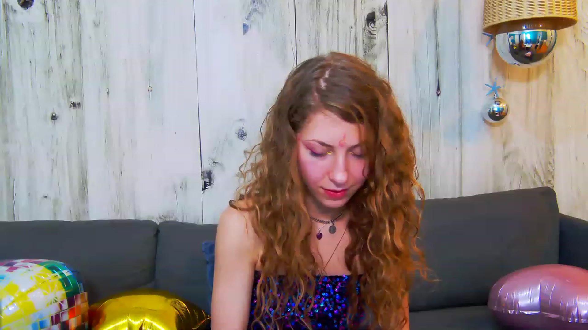 Gallery image thumbnail from YenniferSky's myfreecams stream on, 03/24/2023, 20:43 image 2 of 20