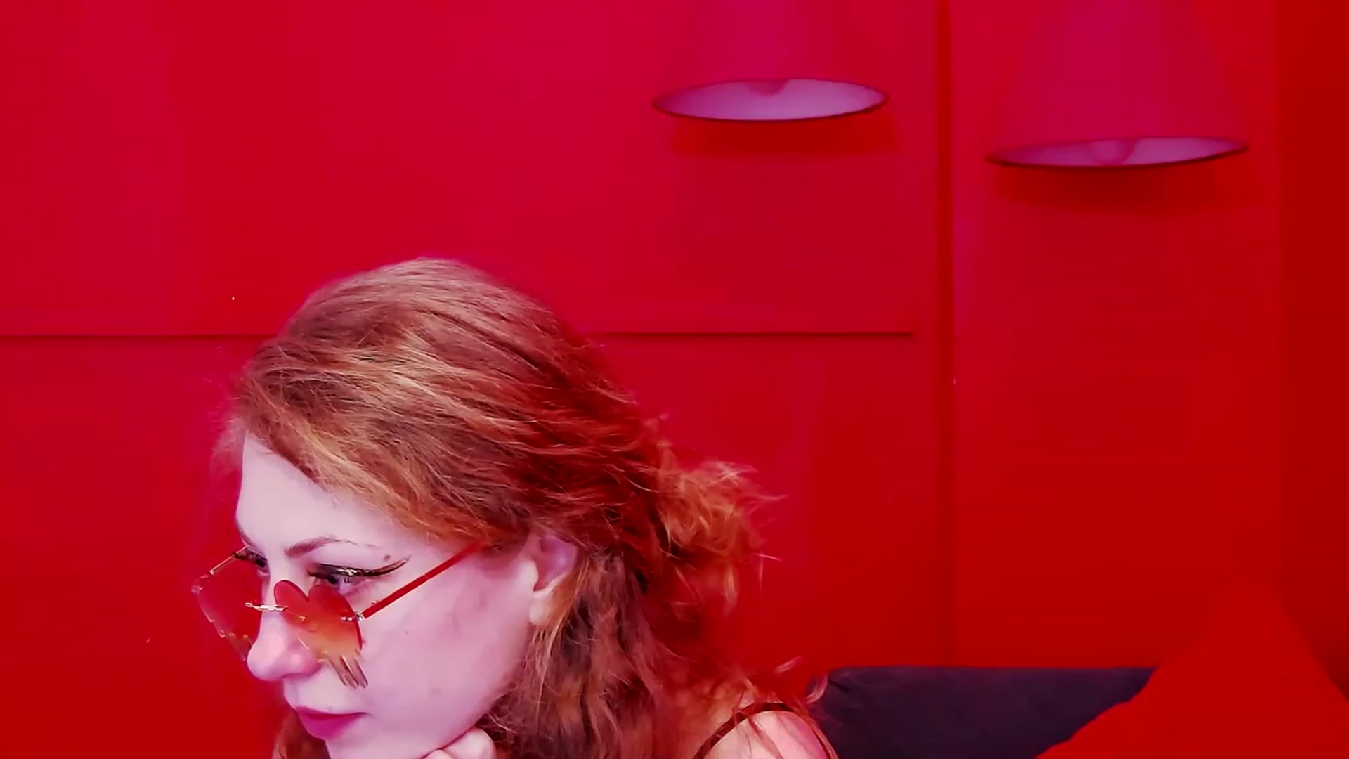 Gallery image thumbnail from YenniferSky's myfreecams stream on, 03/31/2023, 18:05 image 10 of 20