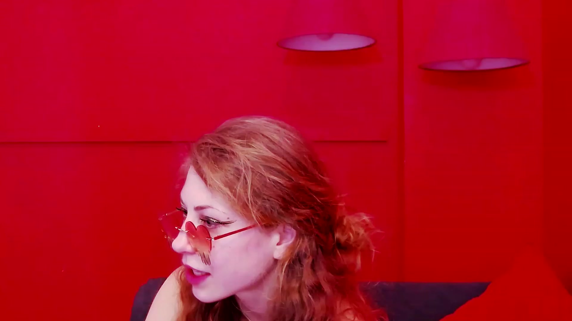 Gallery image thumbnail from YenniferSky's myfreecams stream on, 03/31/2023, 18:05 image 18 of 20
