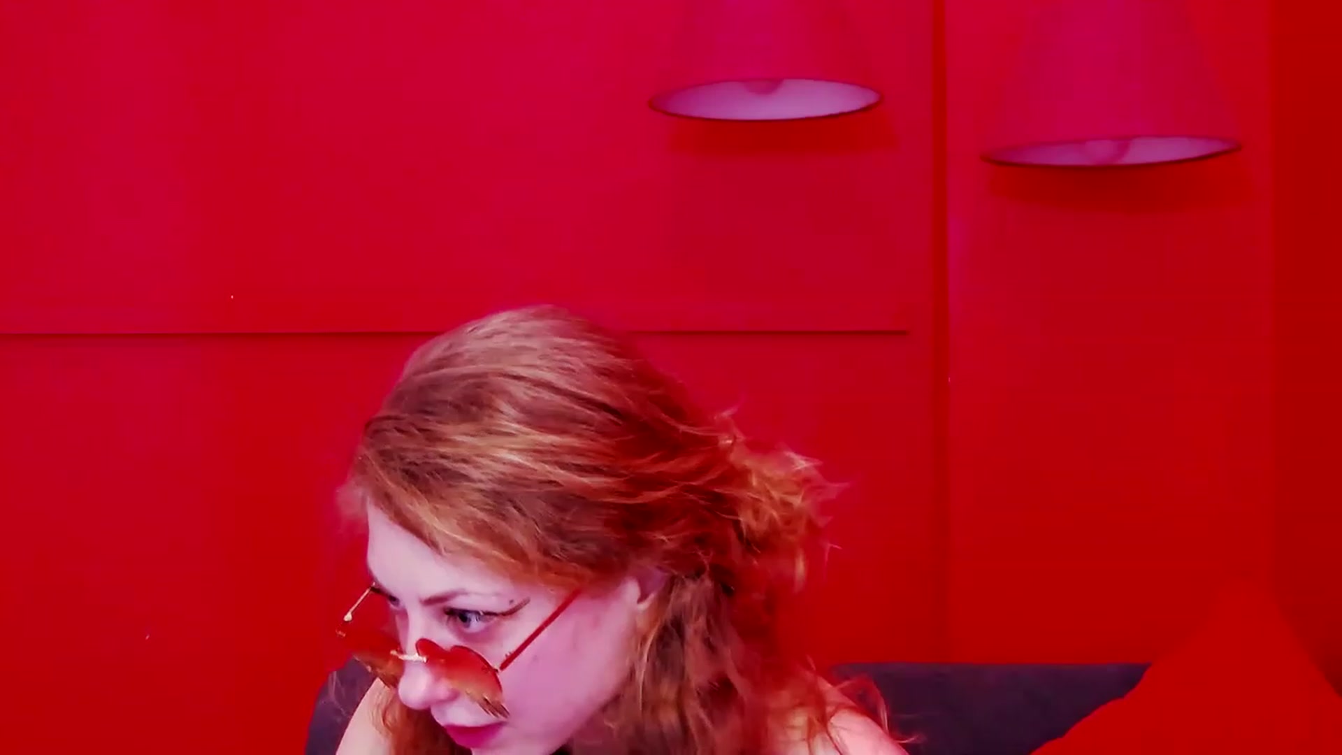 Gallery image thumbnail from YenniferSky's myfreecams stream on, 03/31/2023, 18:05 image 16 of 20