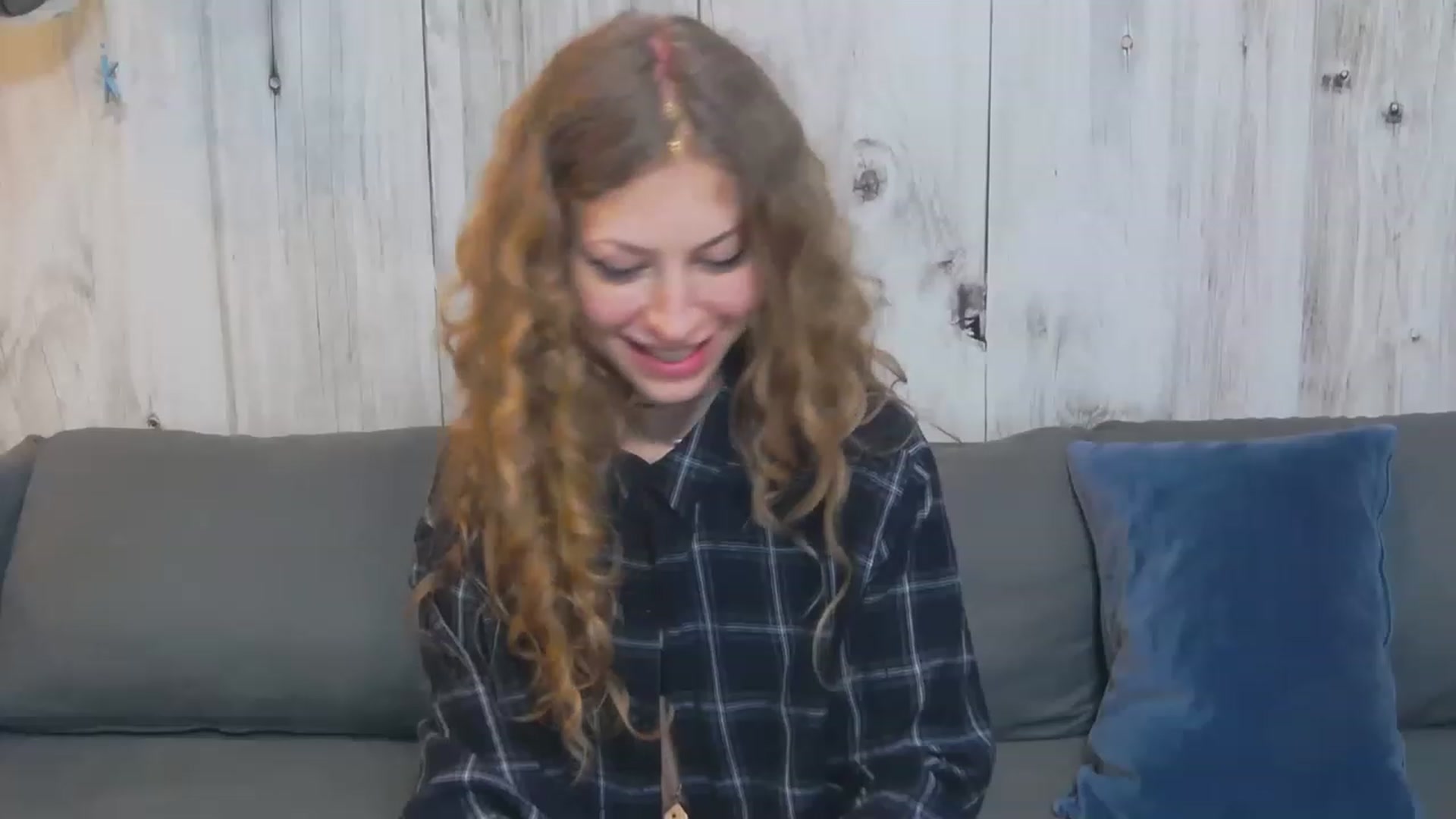 Gallery image thumbnail from YenniferSky's myfreecams stream on, 04/16/2023, 21:18 image 20 of 20