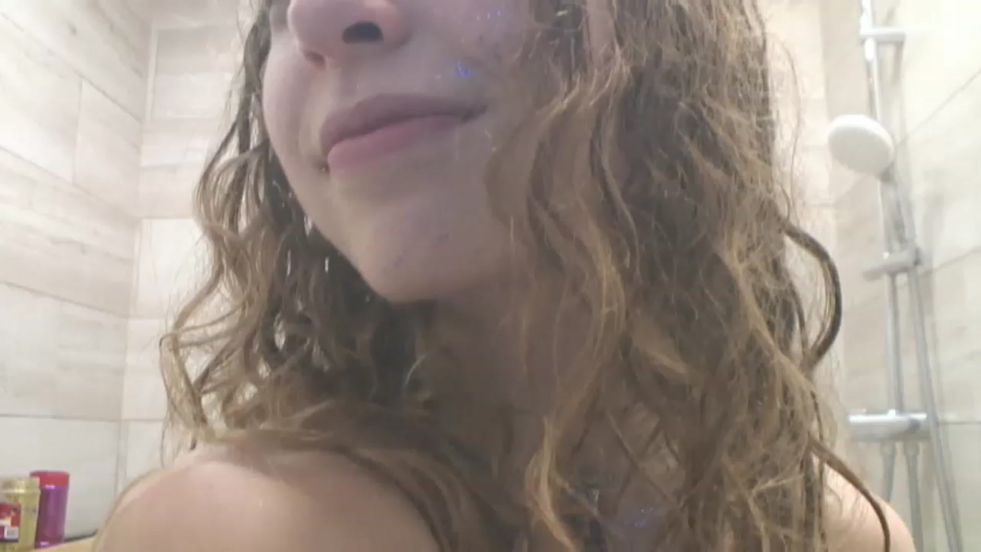 Gallery image thumbnail from YenniferSky's myfreecams stream on, 04/17/2023, 01:06 image 5 of 20