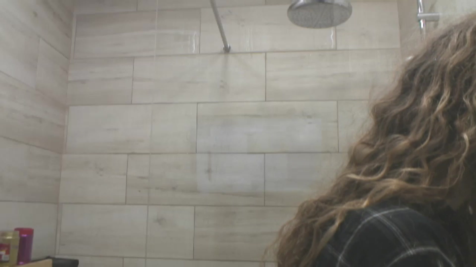 Gallery image thumbnail from YenniferSky's myfreecams stream on, 04/17/2023, 01:06 image 17 of 20
