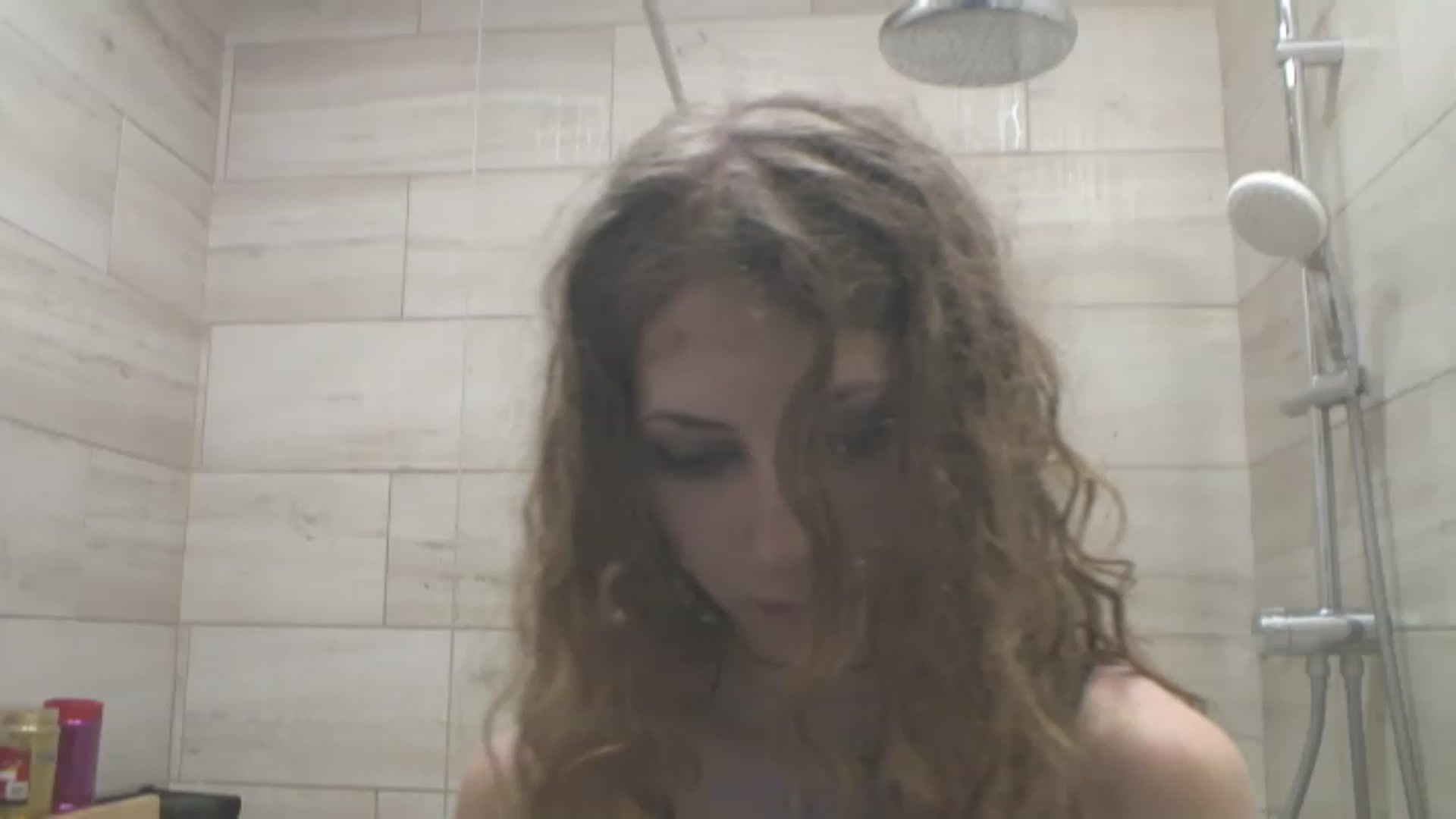 Gallery image thumbnail from YenniferSky's myfreecams stream on, 04/17/2023, 01:06 image 7 of 20