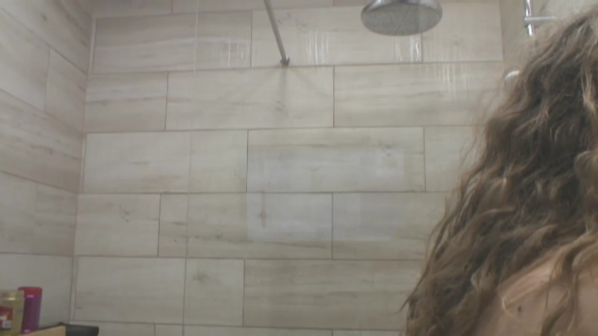 Gallery image thumbnail from YenniferSky's myfreecams stream on, 04/17/2023, 01:06 image 2 of 20