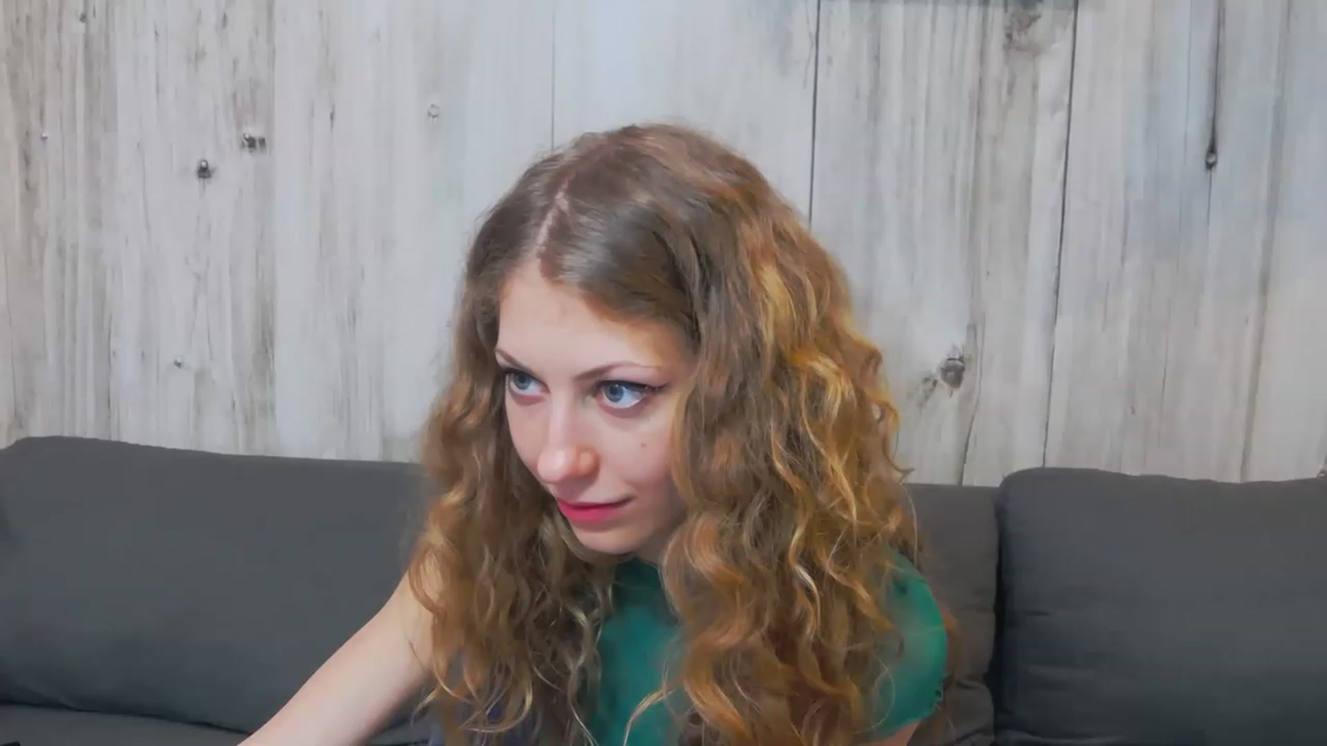 Gallery image thumbnail from YenniferSky's myfreecams stream on, 04/18/2023, 19:01 image 12 of 20