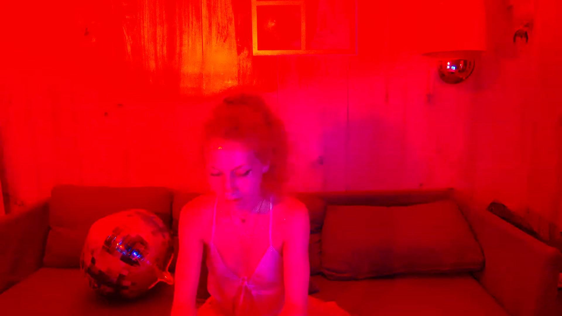 Gallery image thumbnail from YenniferSky's myfreecams stream on, 04/22/2023, 20:46 image 12 of 20