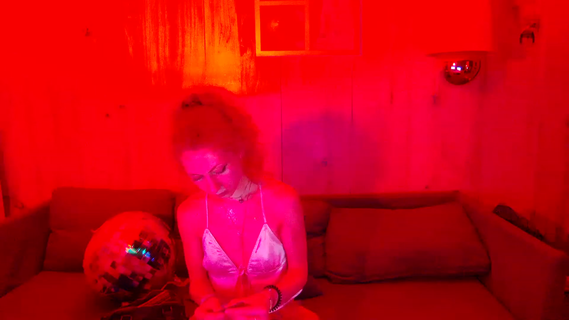 Gallery image thumbnail from YenniferSky's myfreecams stream on, 04/22/2023, 20:46 image 16 of 20