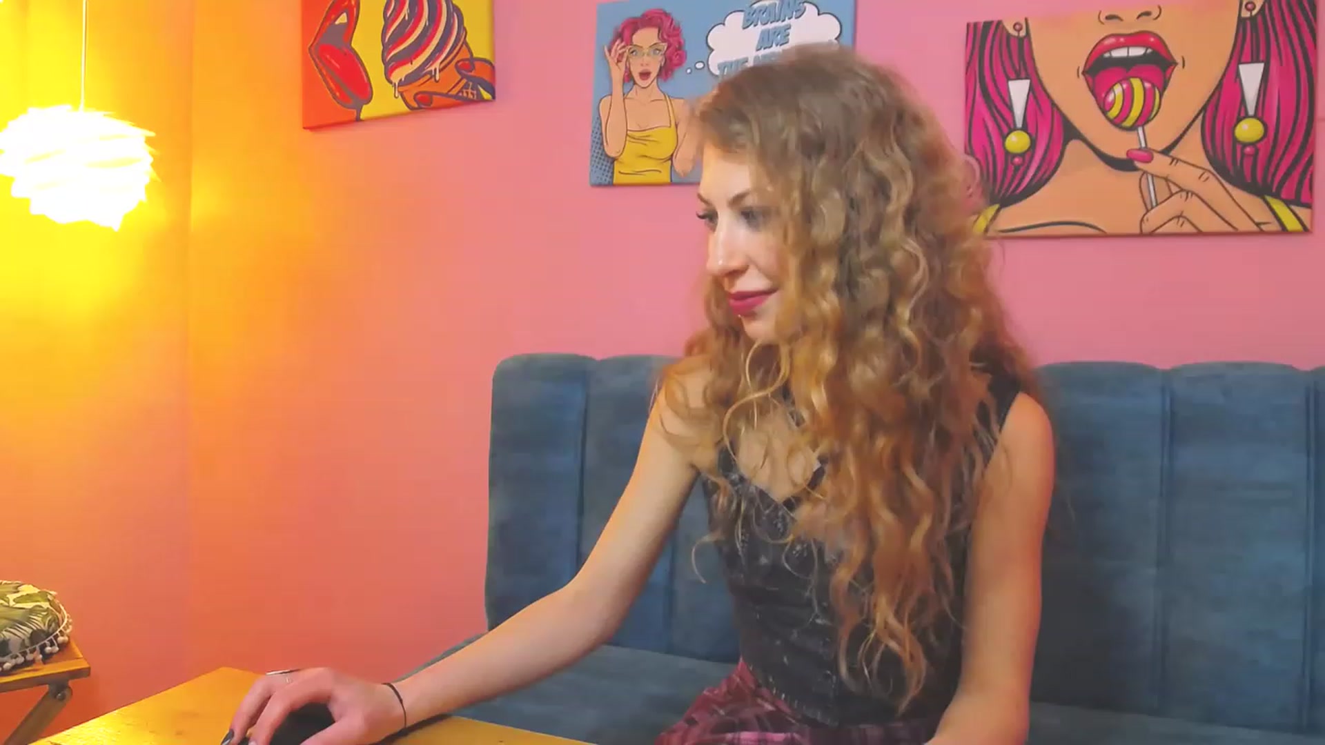Gallery image thumbnail from YenniferSky's myfreecams stream on, 05/13/2023, 19:04 image 2 of 20