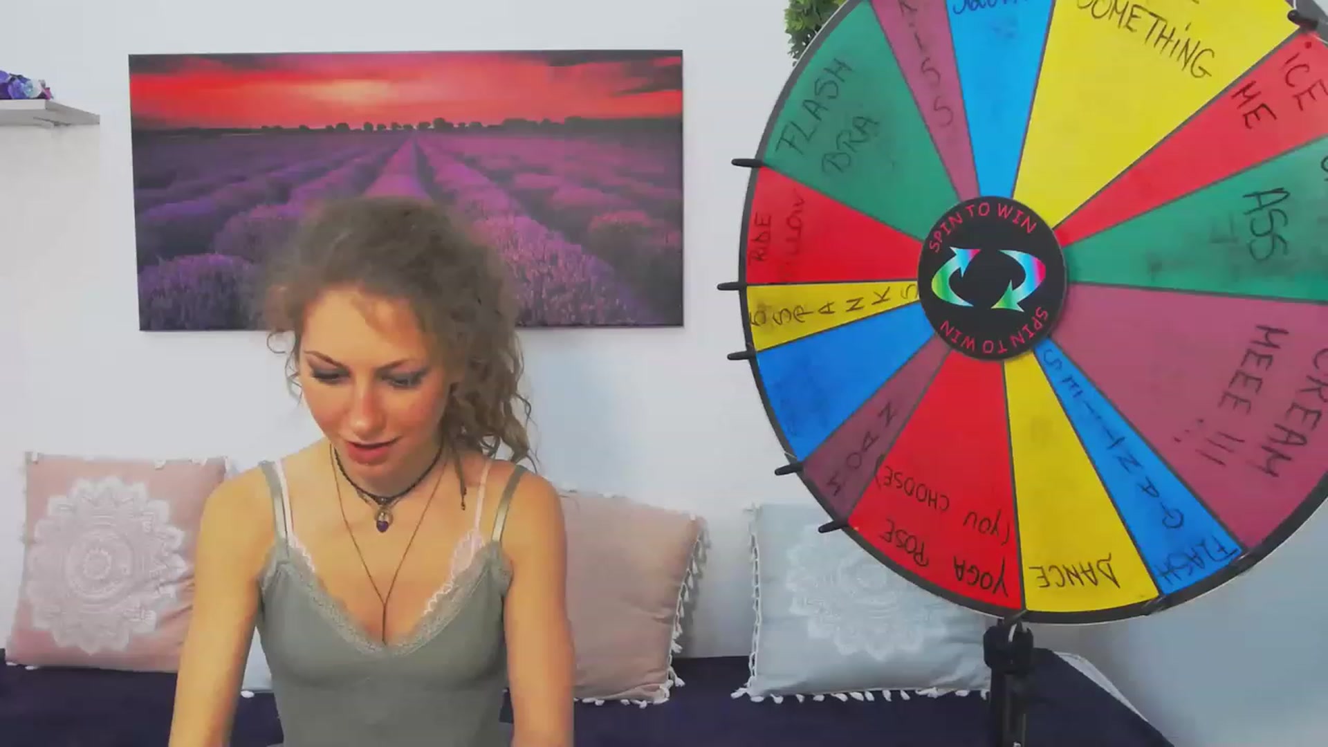 Gallery image thumbnail from YenniferSky's myfreecams stream on, 05/14/2023, 20:24 image 17 of 20
