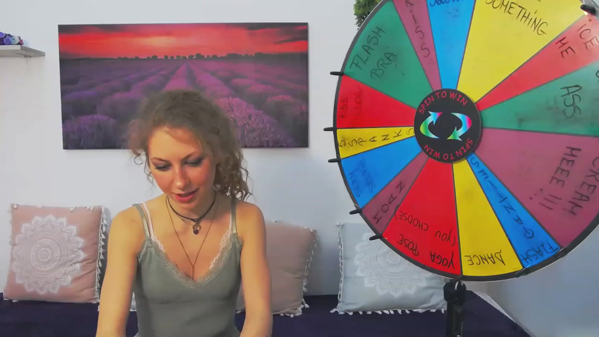 Gallery image thumbnail from YenniferSky's myfreecams stream on, 05/14/2023, 20:24 image 11 of 20
