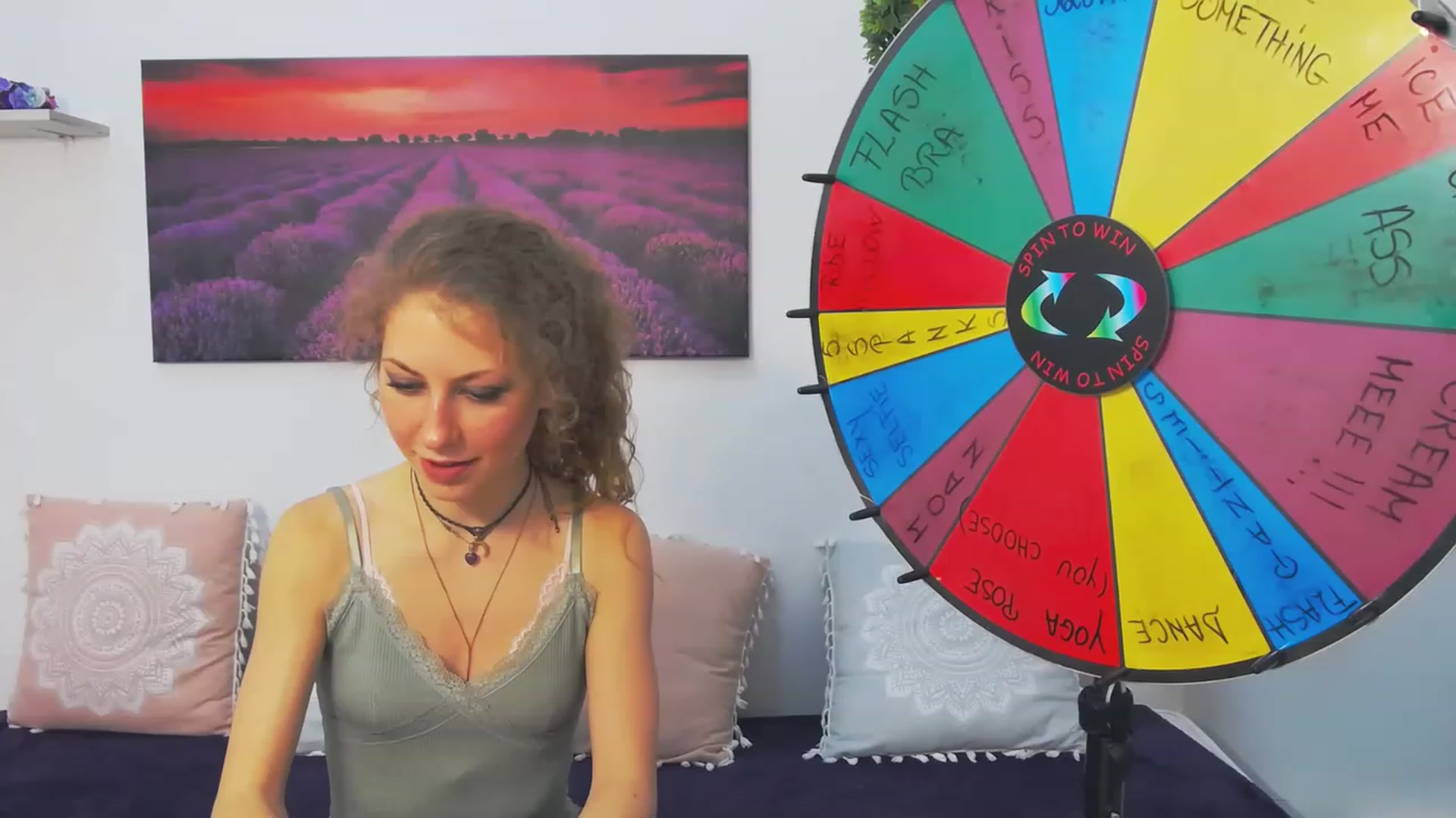 Gallery image thumbnail from YenniferSky's myfreecams stream on, 05/14/2023, 20:24 image 12 of 20