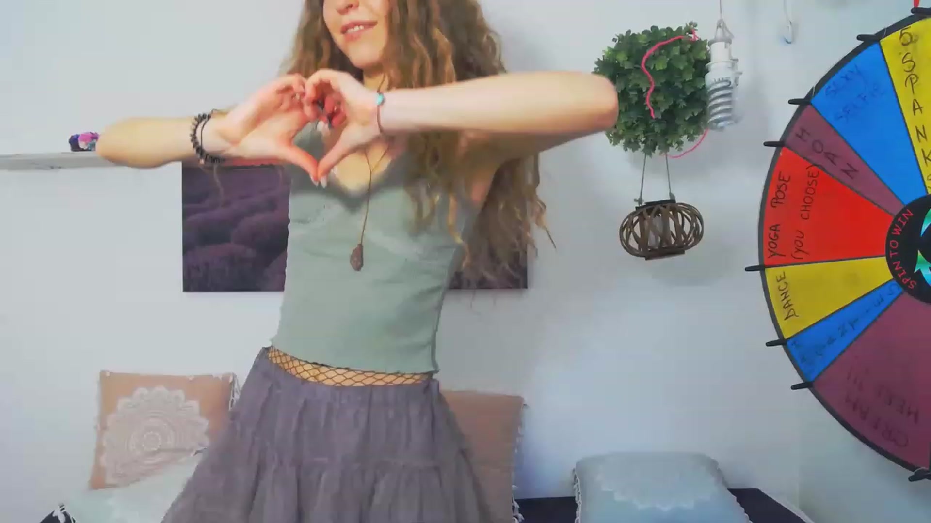 Gallery image thumbnail from YenniferSky's myfreecams stream on, 05/15/2023, 04:13 image 15 of 20