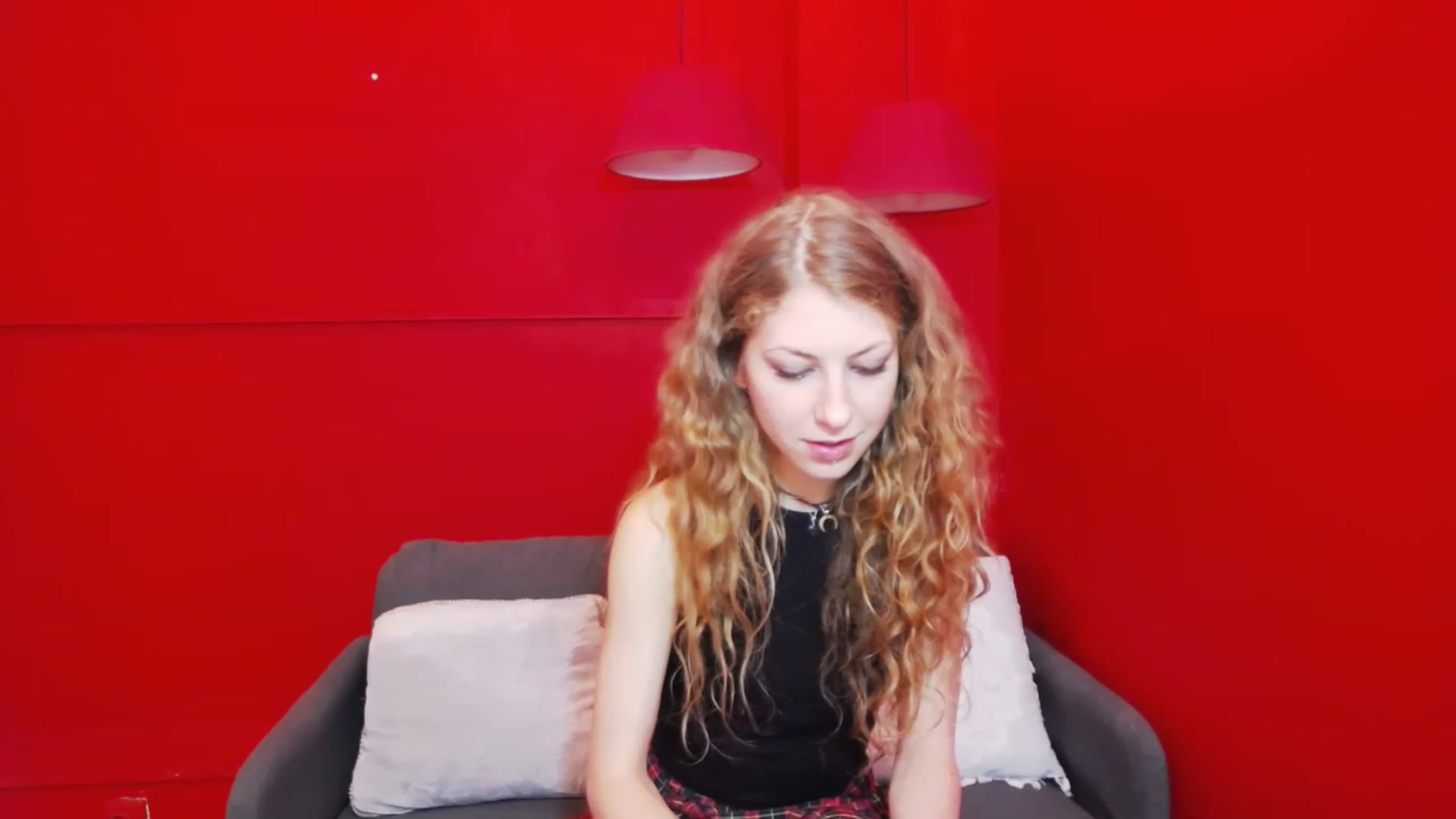 Gallery image thumbnail from YenniferSky's myfreecams stream on, 05/18/2023, 15:11 image 12 of 20