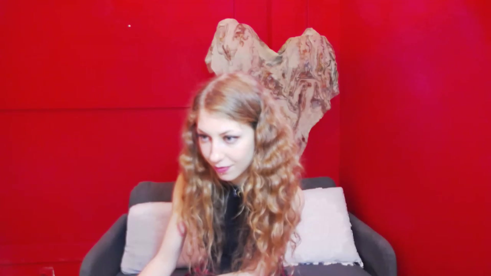 Gallery image thumbnail from YenniferSky's myfreecams stream on, 05/18/2023, 17:21 image 14 of 20
