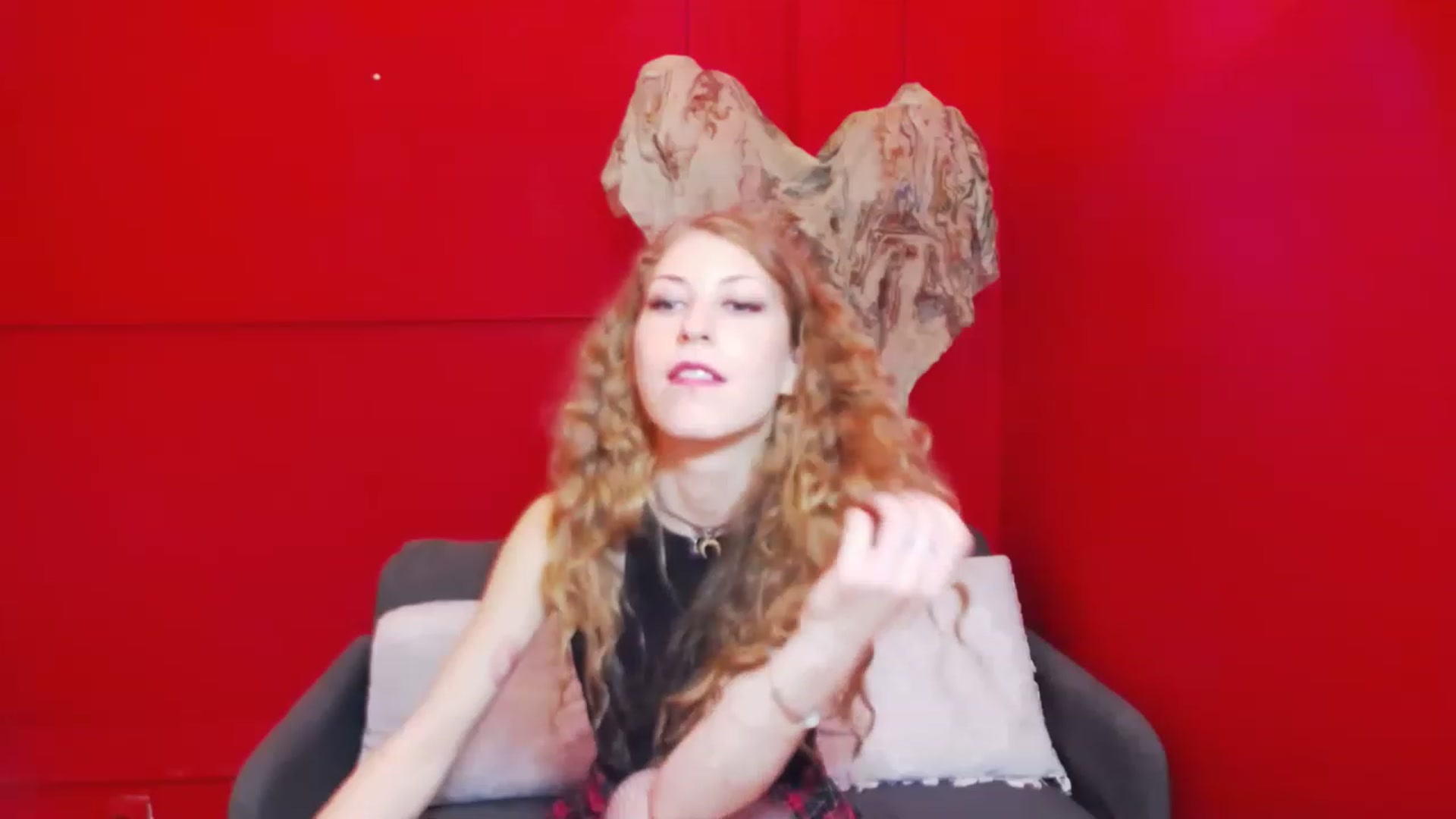 Gallery image thumbnail from YenniferSky's myfreecams stream on, 05/18/2023, 17:21 image 11 of 20