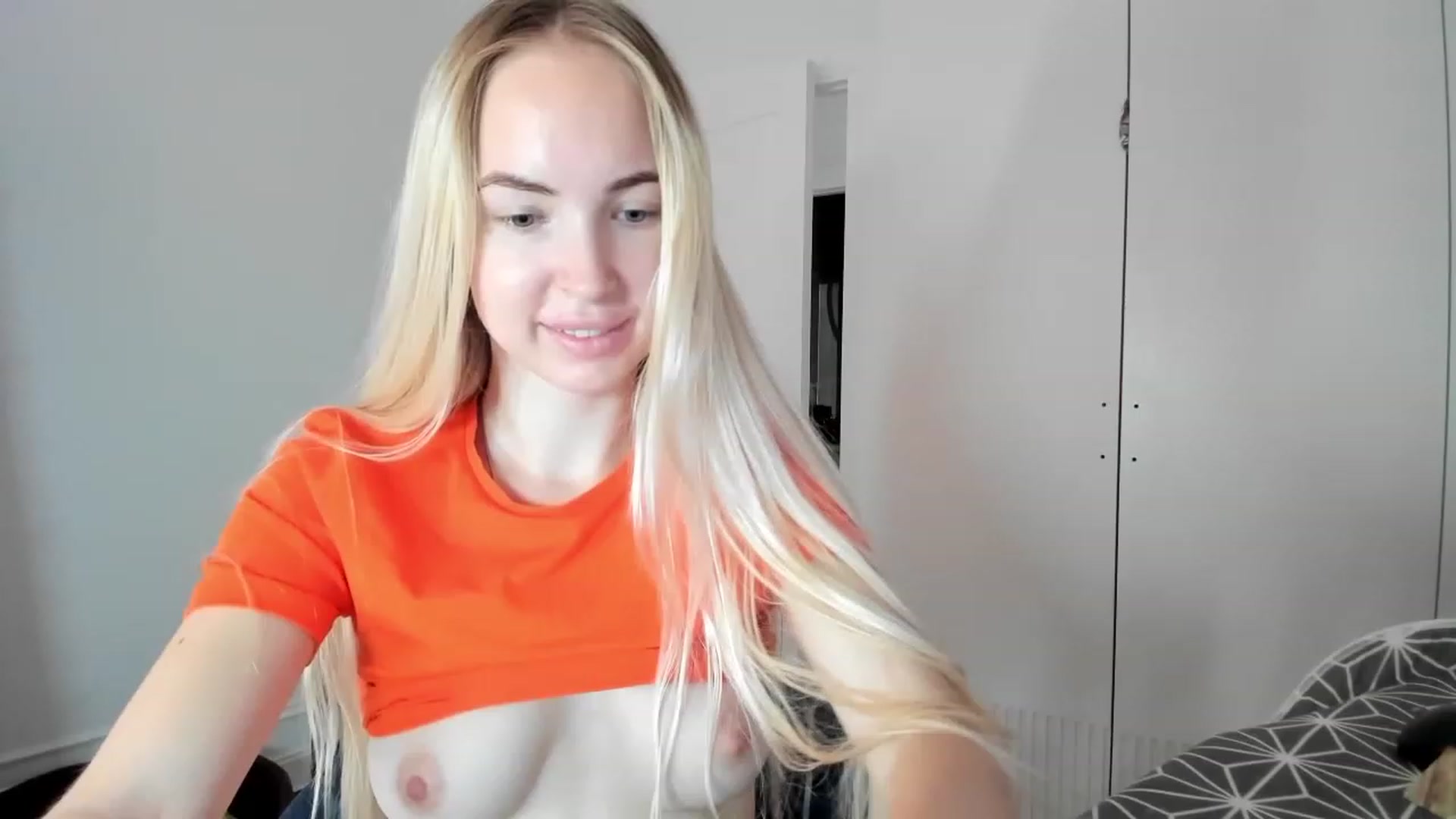 Gallery image thumbnail from YesBarbie's myfreecams stream on, 11/13/2023, 08:28 image 10 of 20