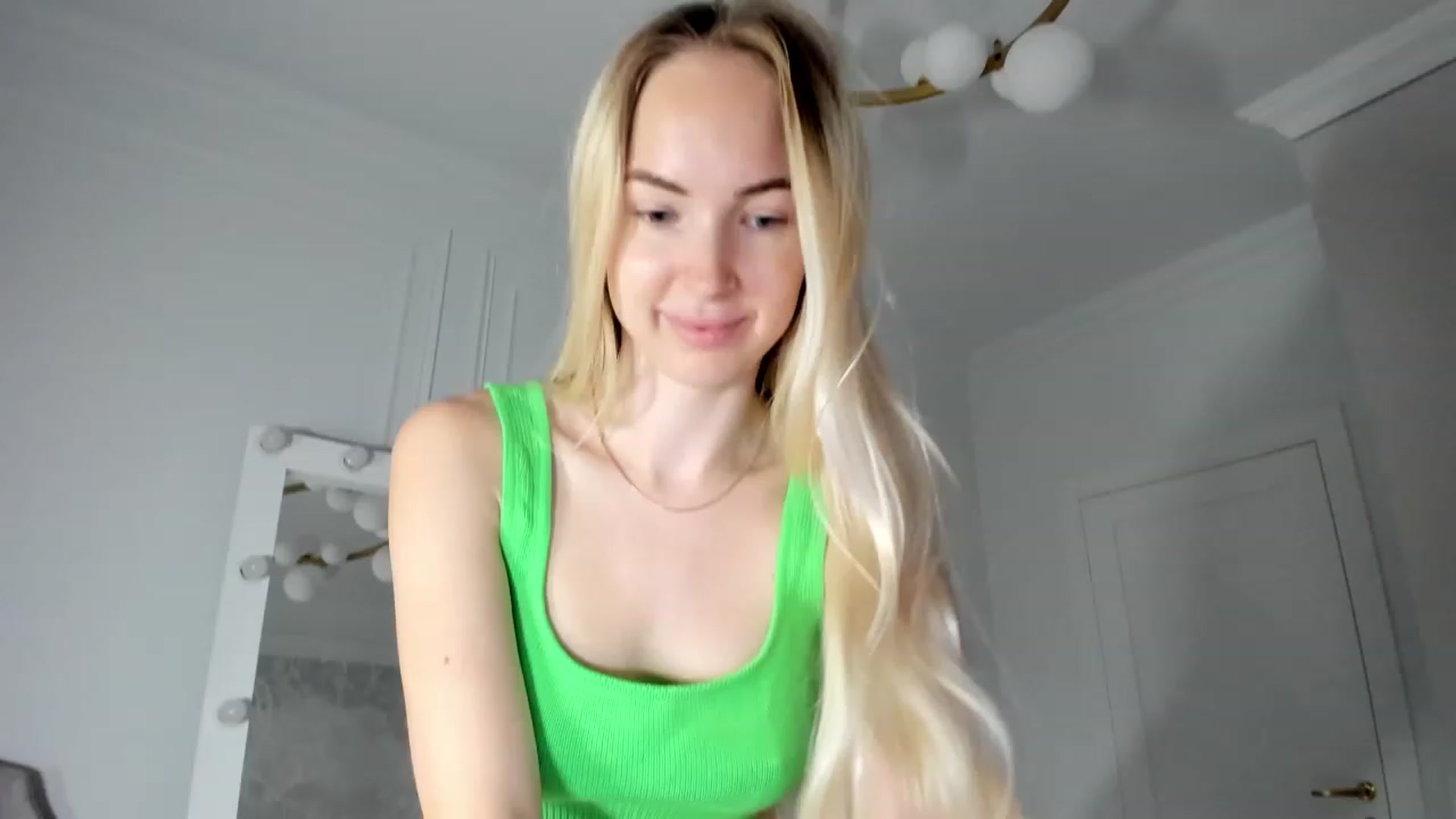 Gallery image thumbnail from YesBarbie's myfreecams stream on, 11/14/2023, 05:25 image 16 of 20