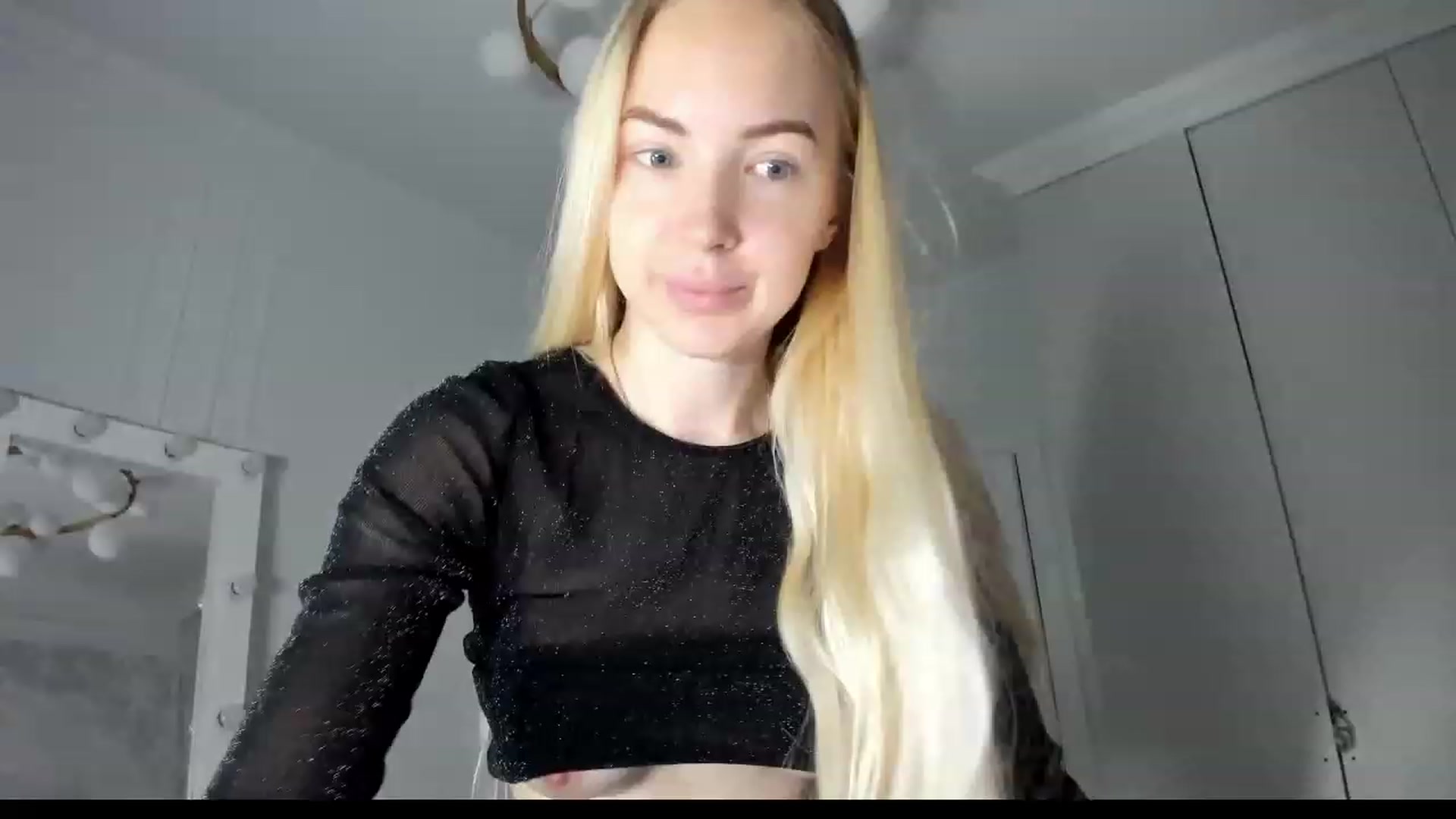 Gallery image thumbnail from YesBarbie's myfreecams stream on, 11/20/2023, 05:10 image 3 of 20