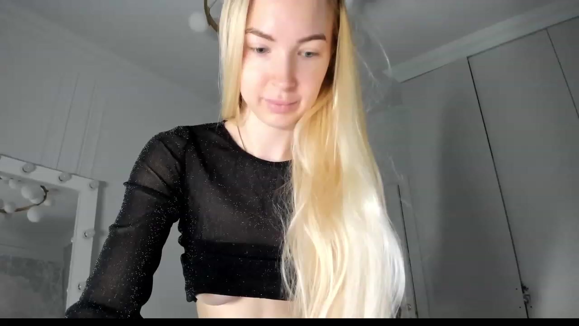 Gallery image thumbnail from YesBarbie's myfreecams stream on, 11/20/2023, 05:10 image 4 of 20