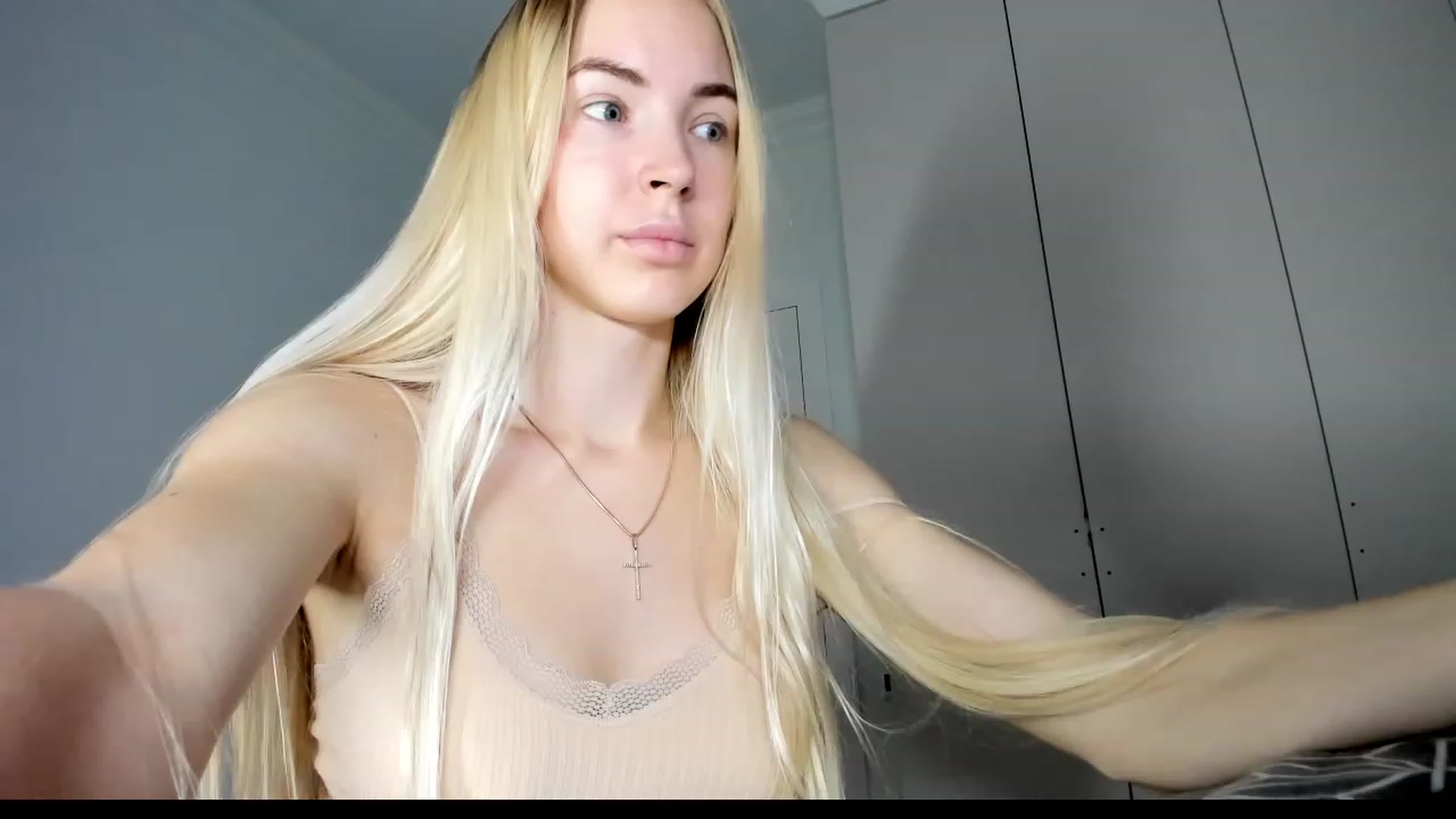 Gallery image thumbnail from YesBarbie's myfreecams stream on, 11/20/2023, 08:38 image 19 of 20