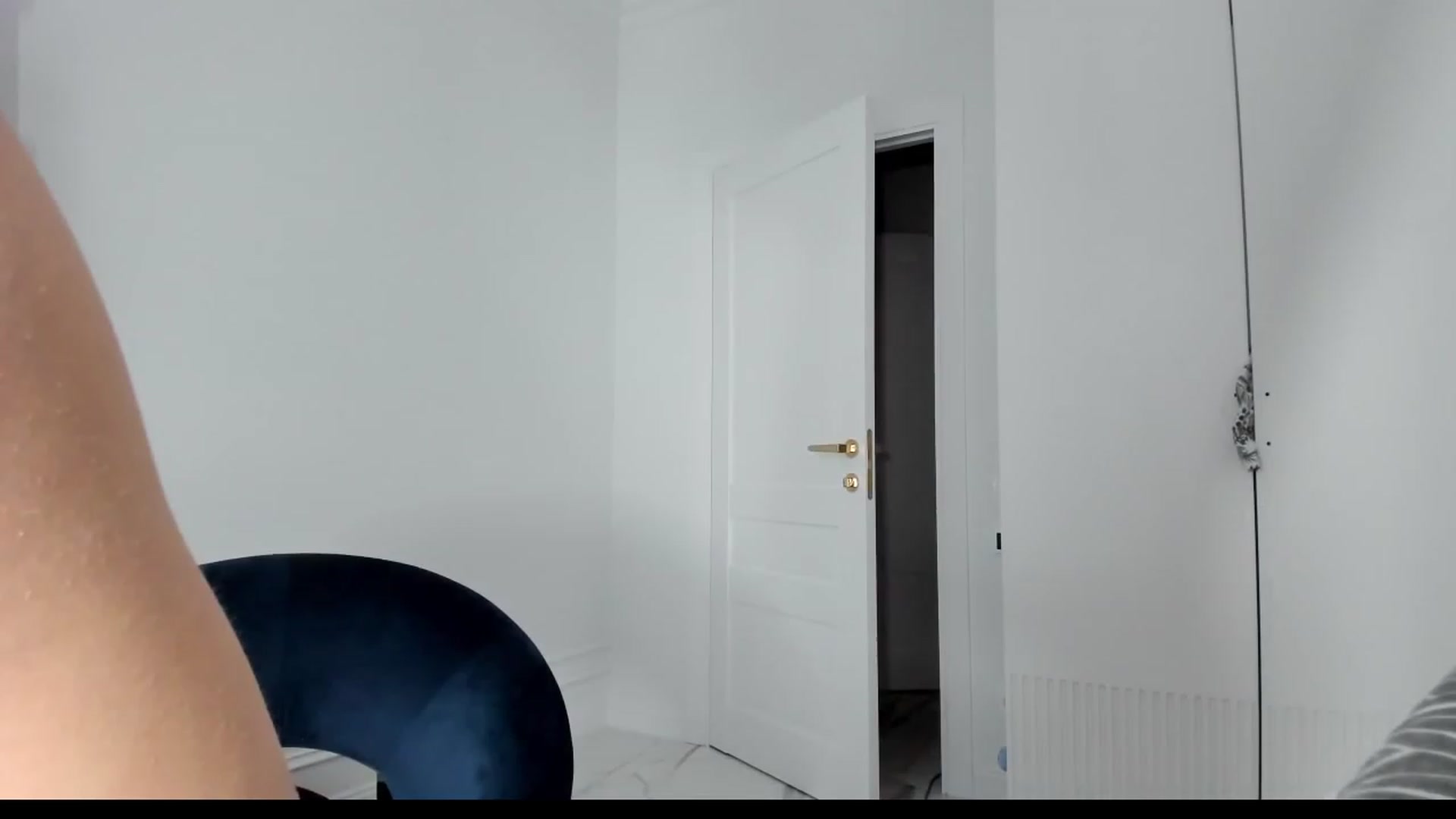 Gallery image thumbnail from YesBarbie's myfreecams stream on, 11/22/2023, 08:14 image 19 of 20