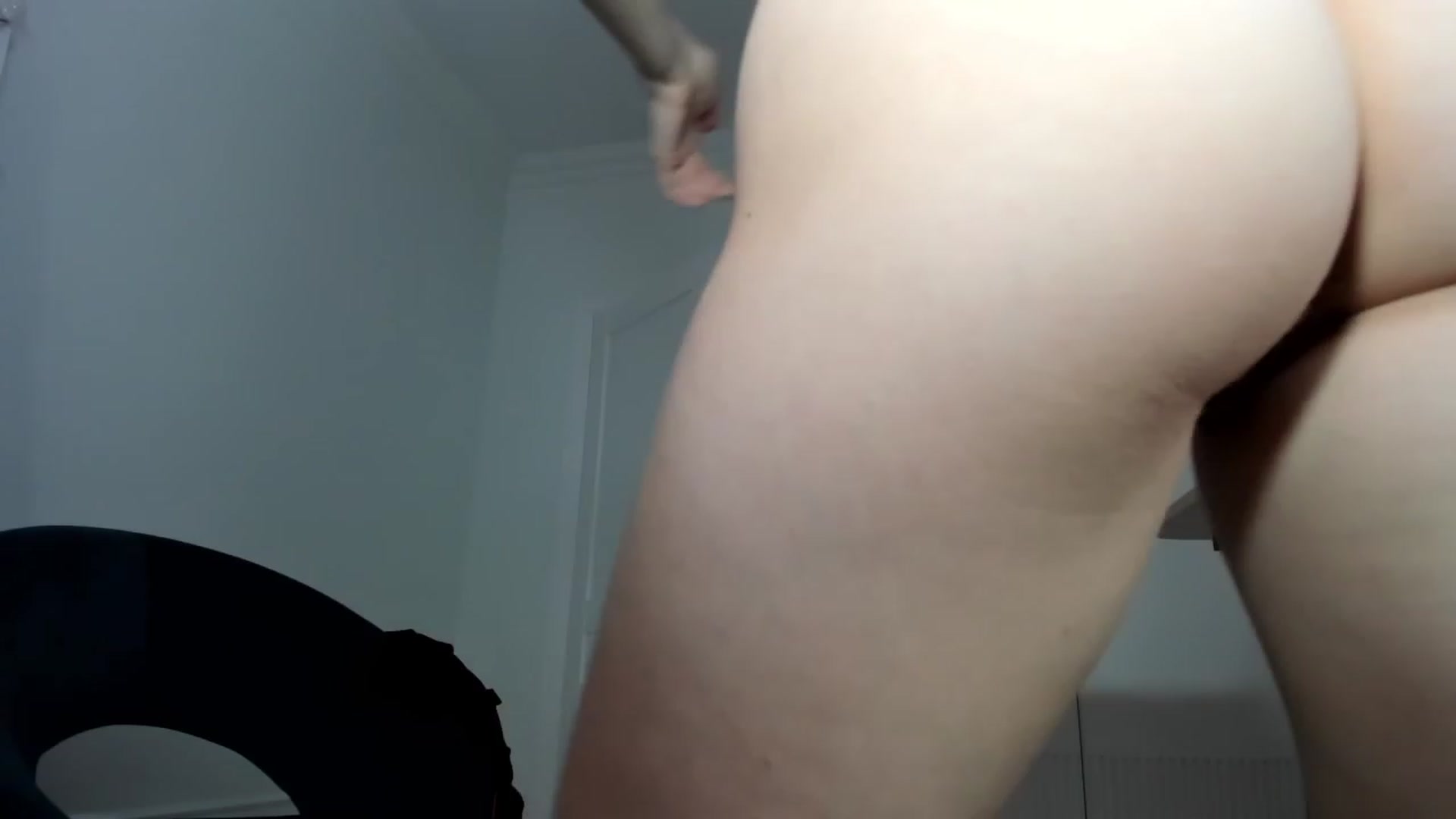 Gallery image thumbnail from YesBarbie's myfreecams stream on, 11/28/2023, 07:59 image 9 of 20