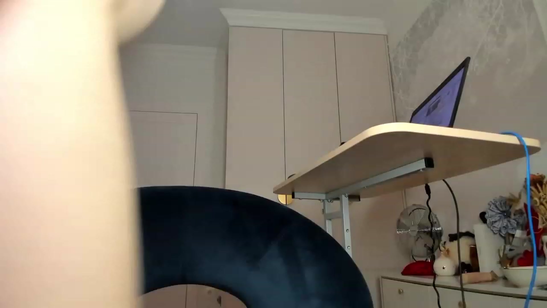 Gallery image thumbnail from YesBarbie's myfreecams stream on, 11/29/2023, 06:30 image 20 of 20