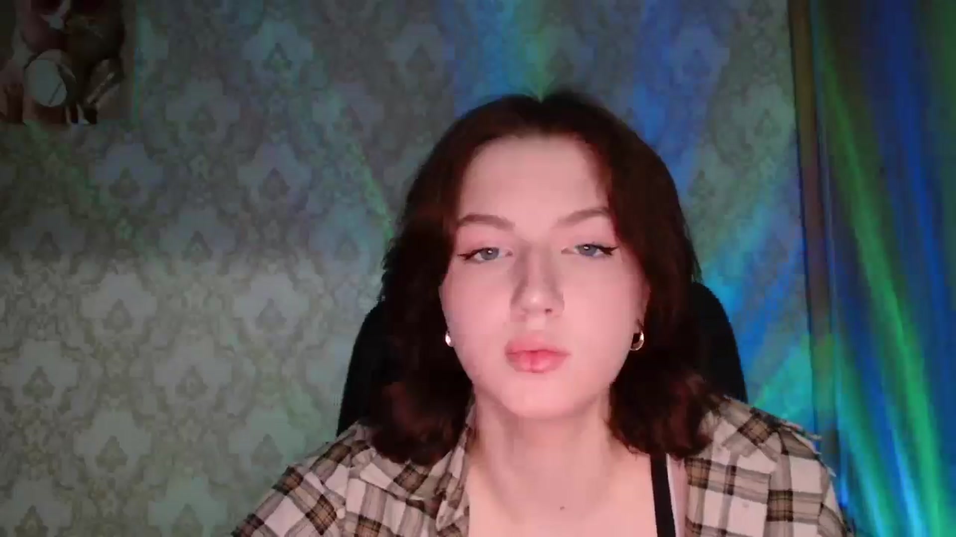 Gallery image thumbnail from YesLady's myfreecams stream on, 03/28/2026, 17:37 image 17 of 20
