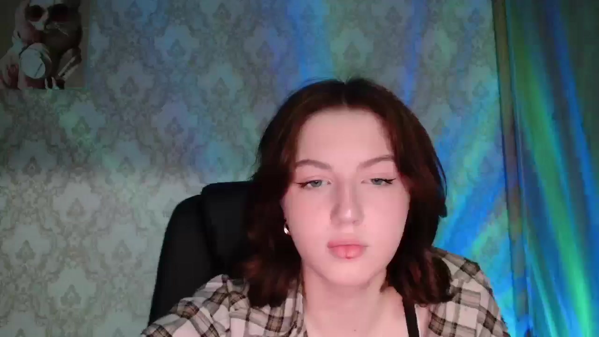 Gallery image thumbnail from YesLady's myfreecams stream on, 03/28/2026, 17:37 image 3 of 20