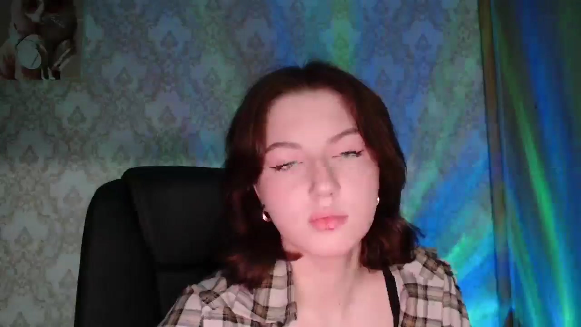 Gallery image thumbnail from YesLady's myfreecams stream on, 03/28/2026, 17:37 image 10 of 20