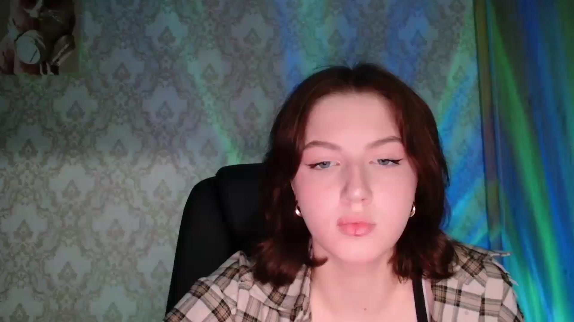 Gallery image thumbnail from YesLady's myfreecams stream on, 03/28/2026, 17:37 image 12 of 20