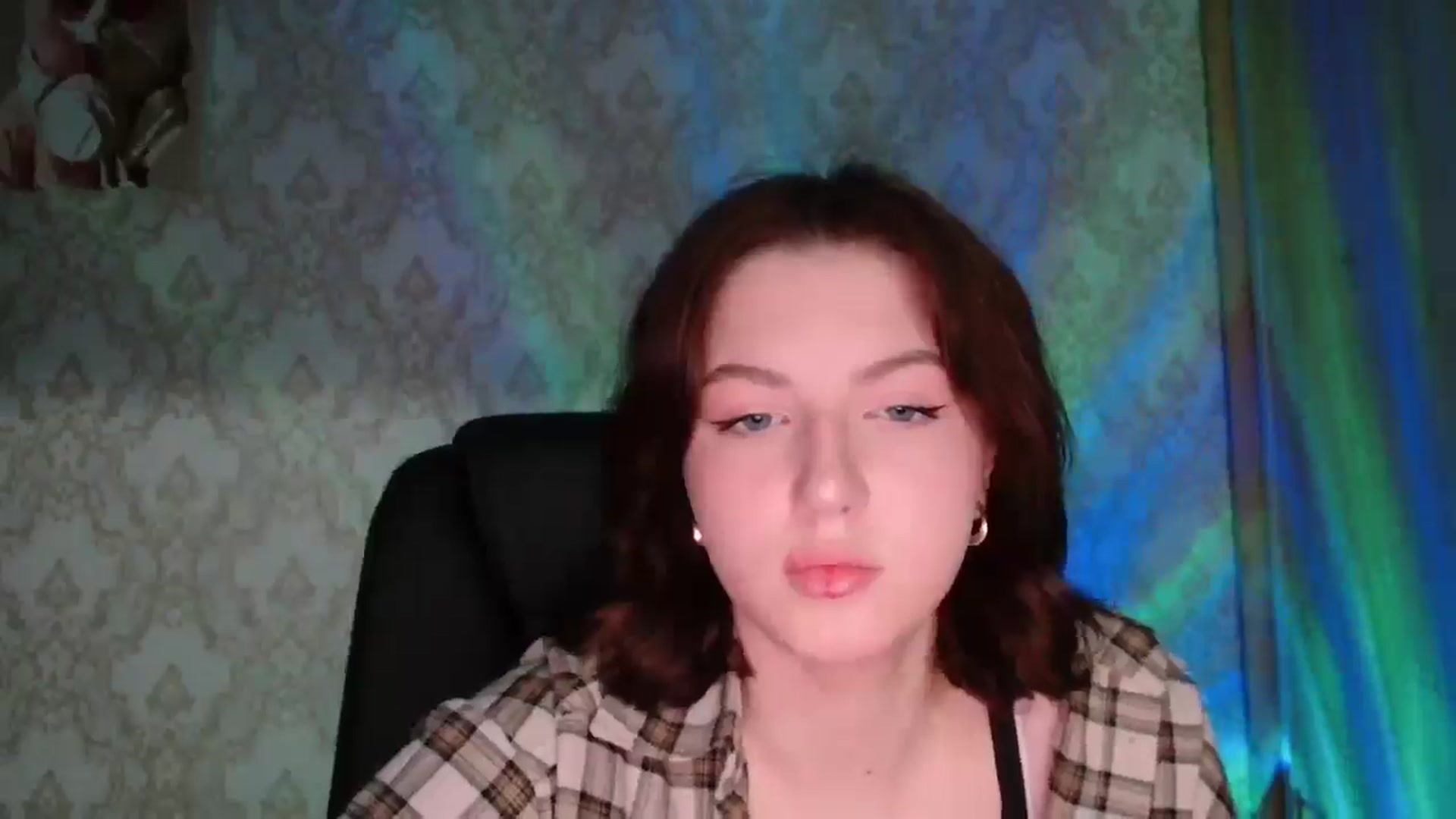 Gallery image thumbnail from YesLady's myfreecams stream on, 03/28/2026, 17:37 image 16 of 20