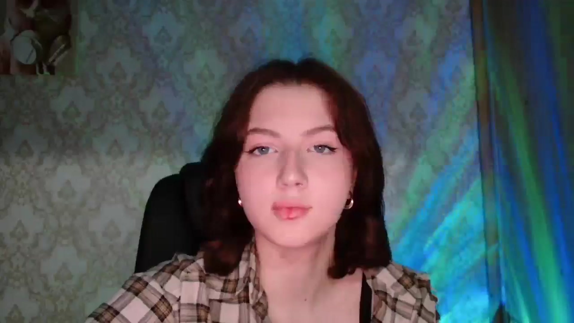 Gallery image thumbnail from YesLady's myfreecams stream on, 03/28/2026, 18:10 image 9 of 20