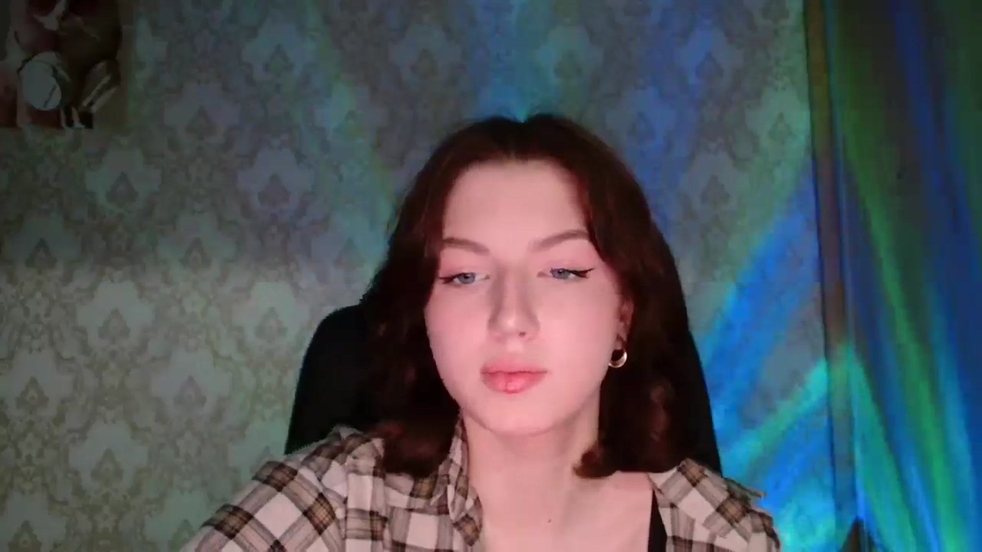 Gallery image thumbnail from YesLady's myfreecams stream on, 03/28/2026, 18:10 image 12 of 20