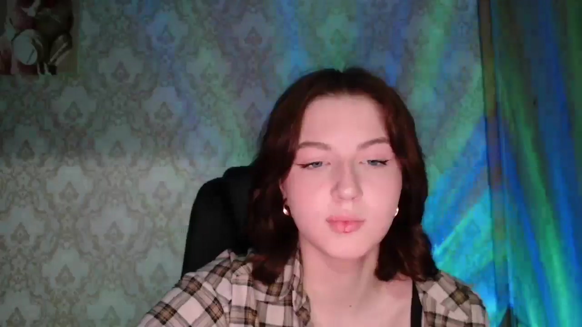 Gallery image thumbnail from YesLady's myfreecams stream on, 03/28/2026, 18:10 image 4 of 20